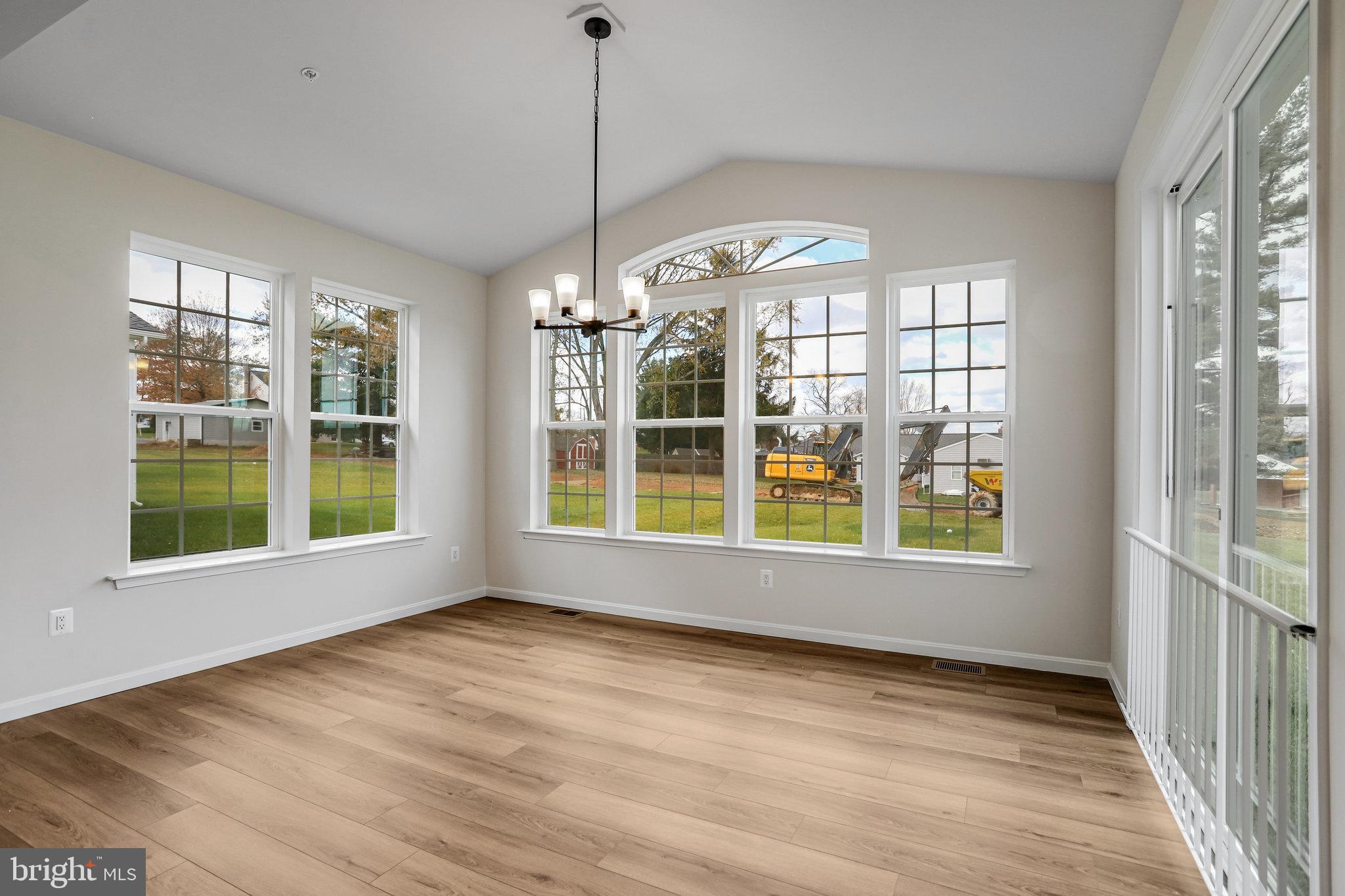 ROBERTS CROSSING - Residential