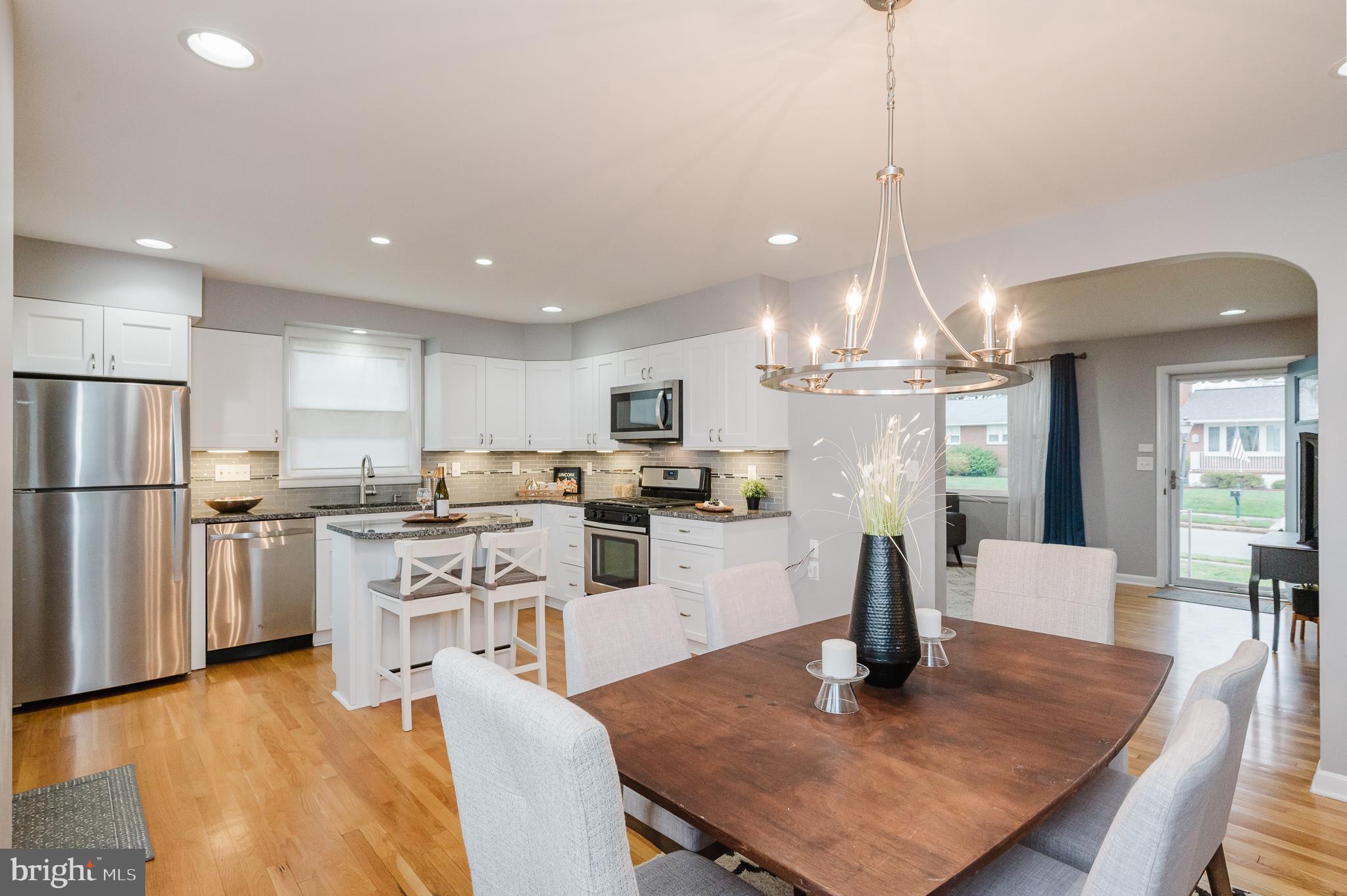 HARWOOD MANOR - Residential