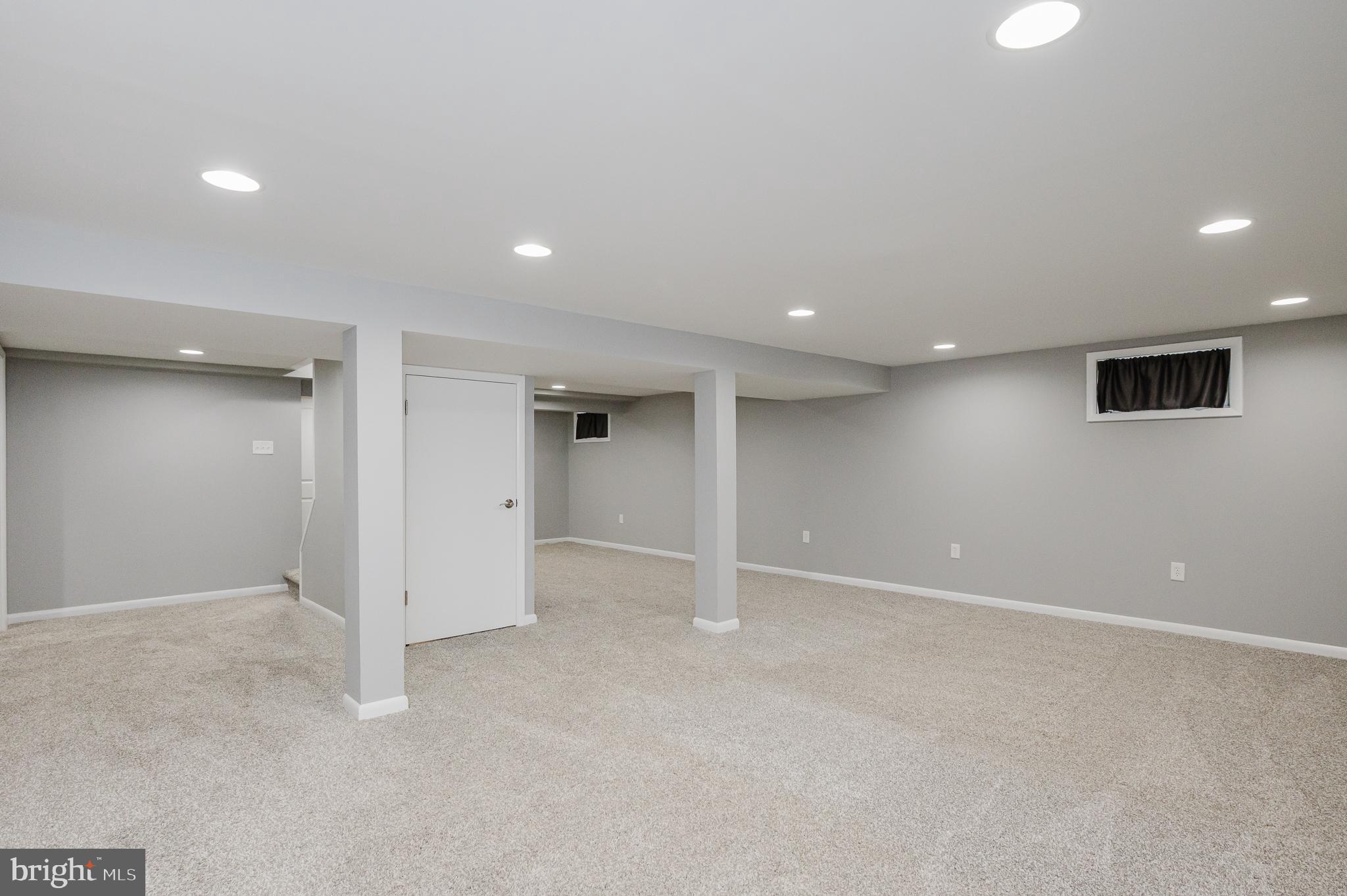 HARWOOD MANOR - Residential