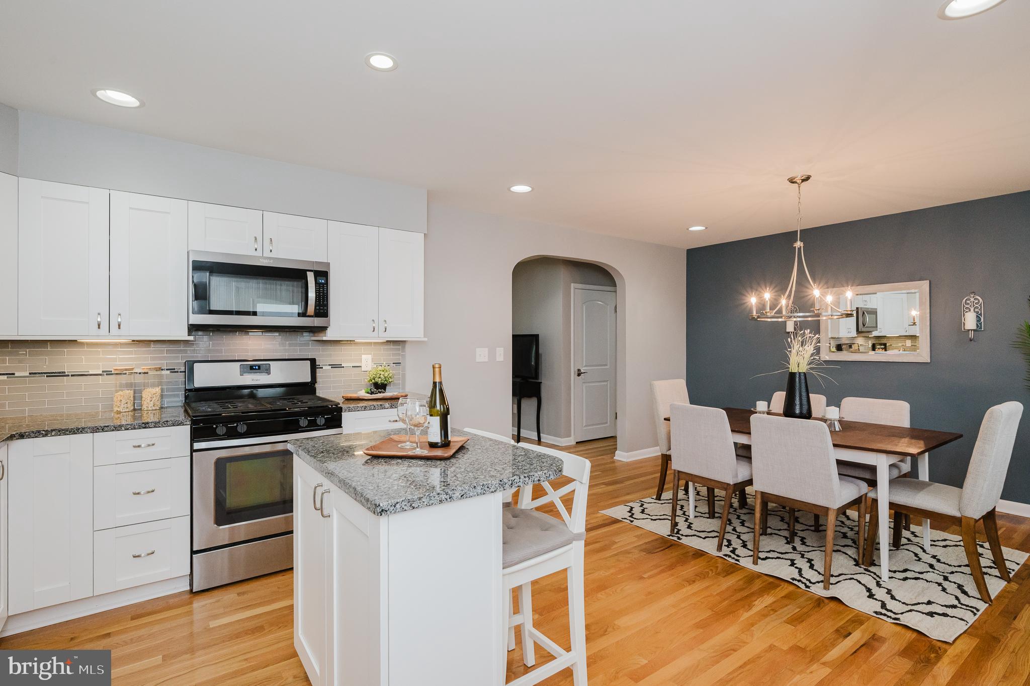 HARWOOD MANOR - Residential