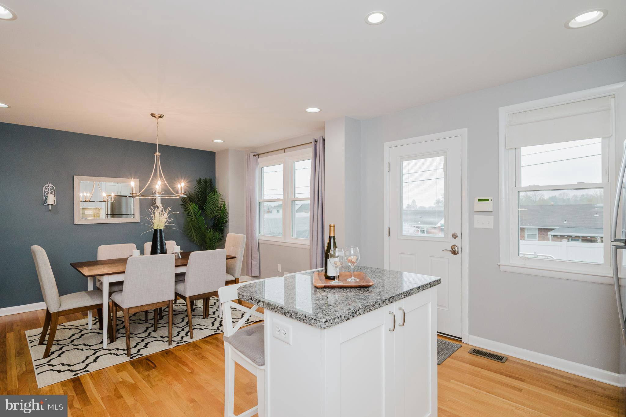 HARWOOD MANOR - Residential