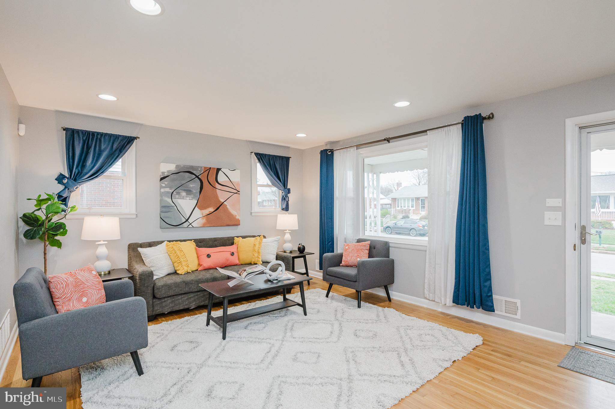 HARWOOD MANOR - Residential