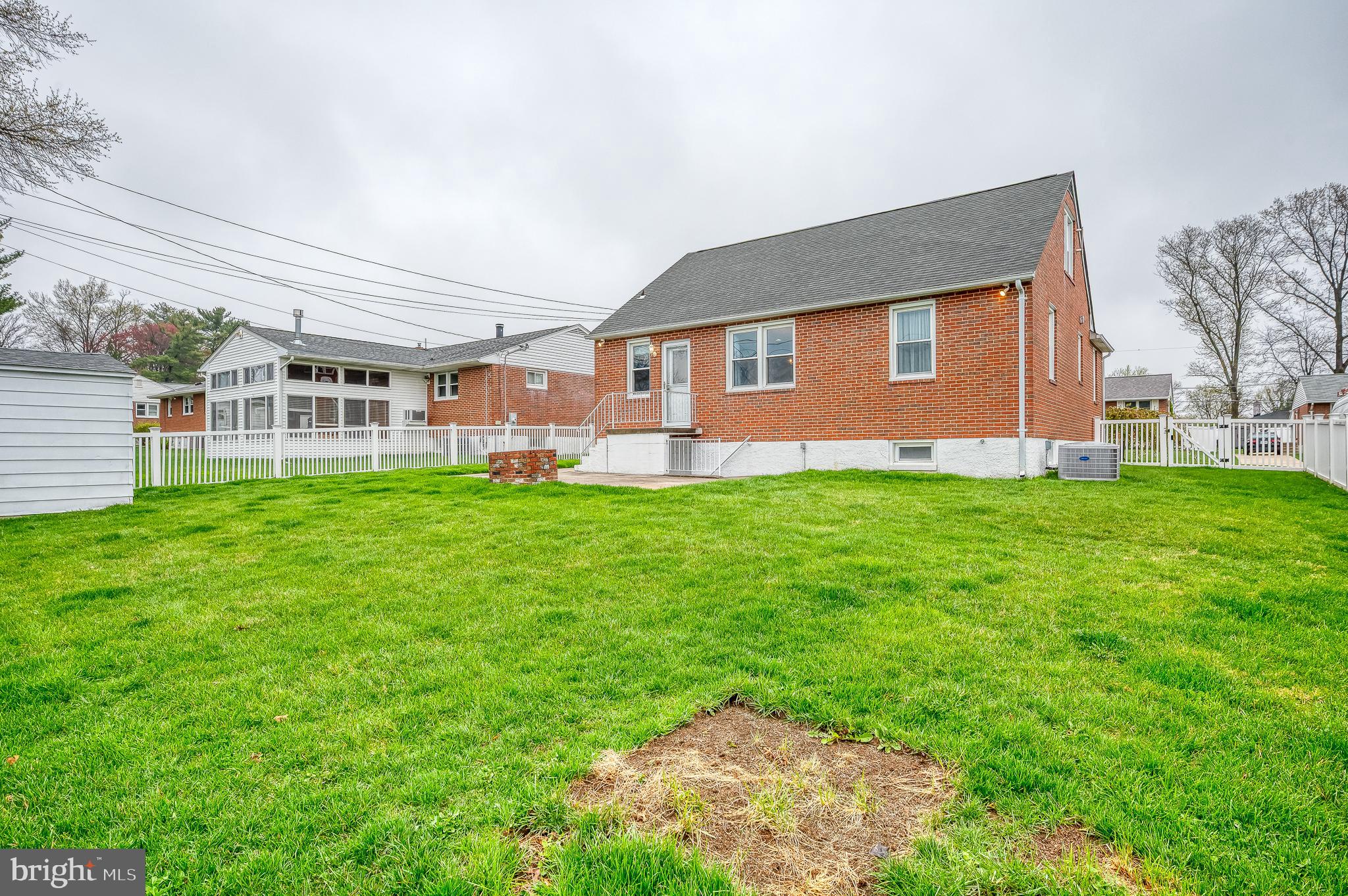 HARWOOD MANOR - Residential