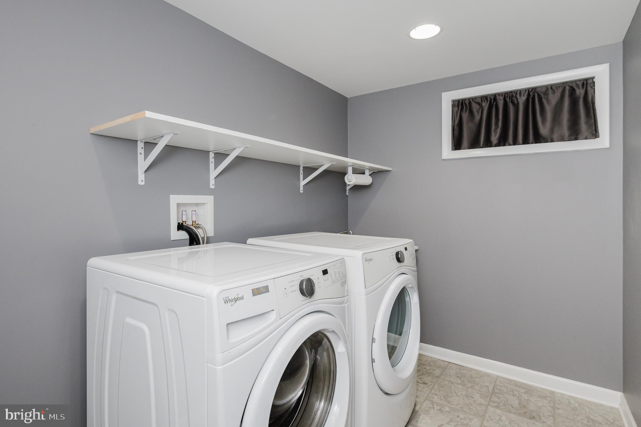 HARWOOD MANOR - Residential