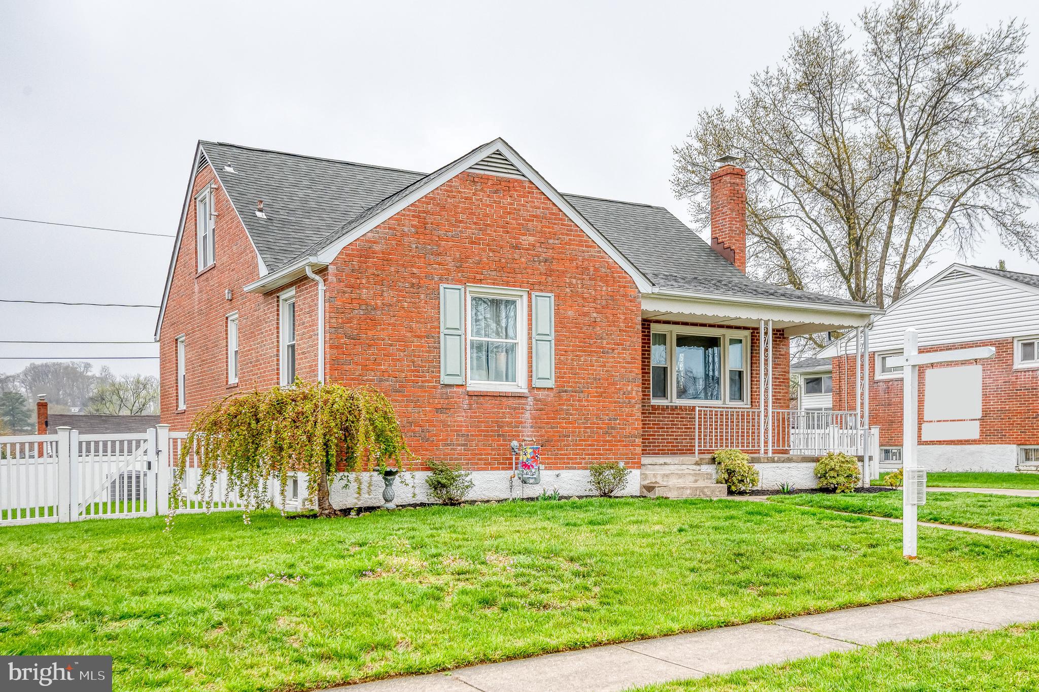 HARWOOD MANOR - Residential