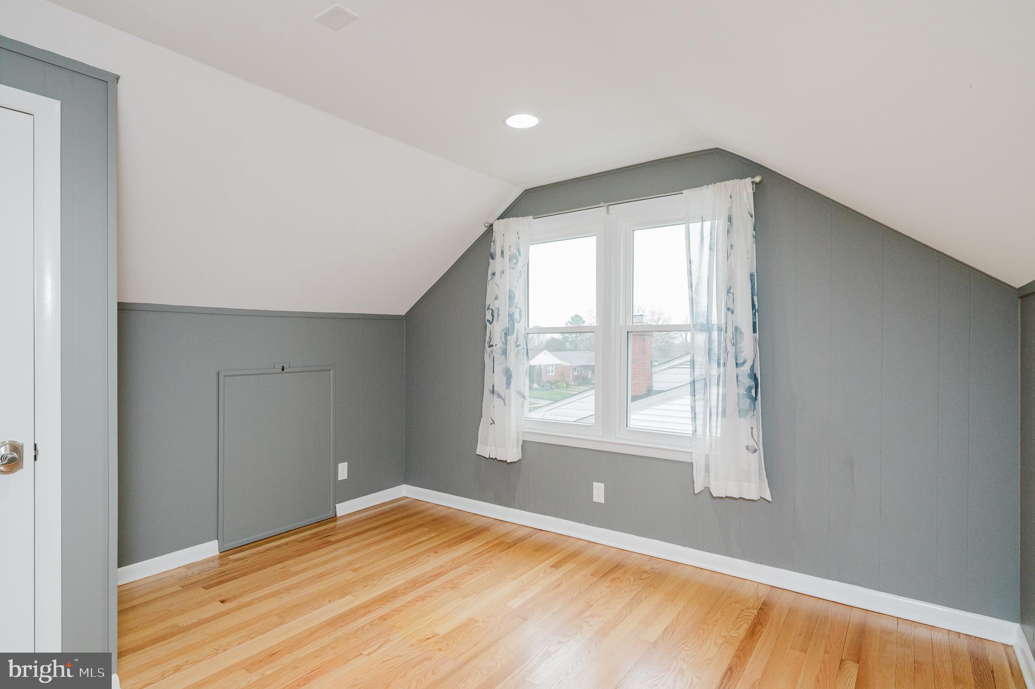 HARWOOD MANOR - Residential