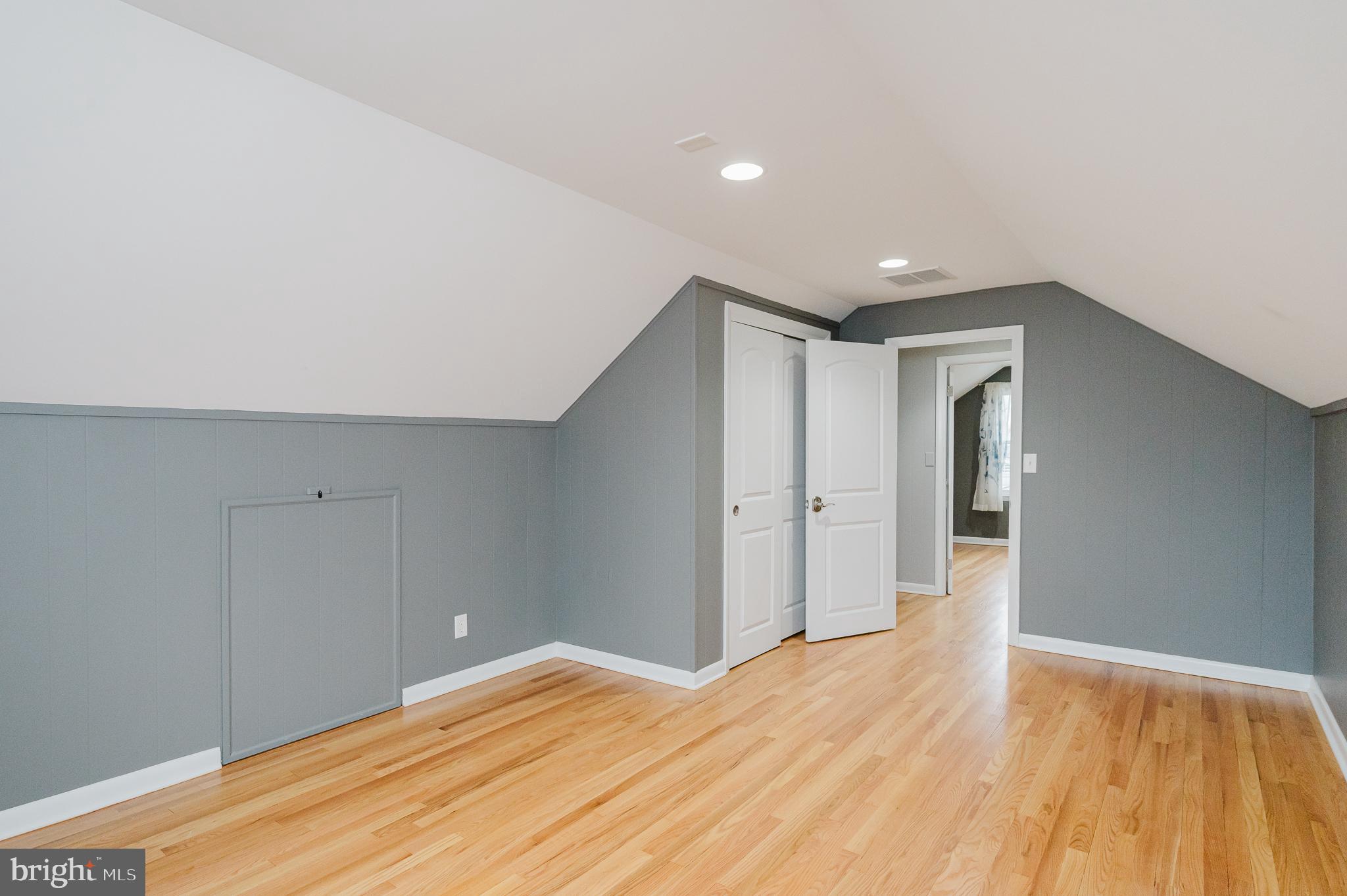 HARWOOD MANOR - Residential