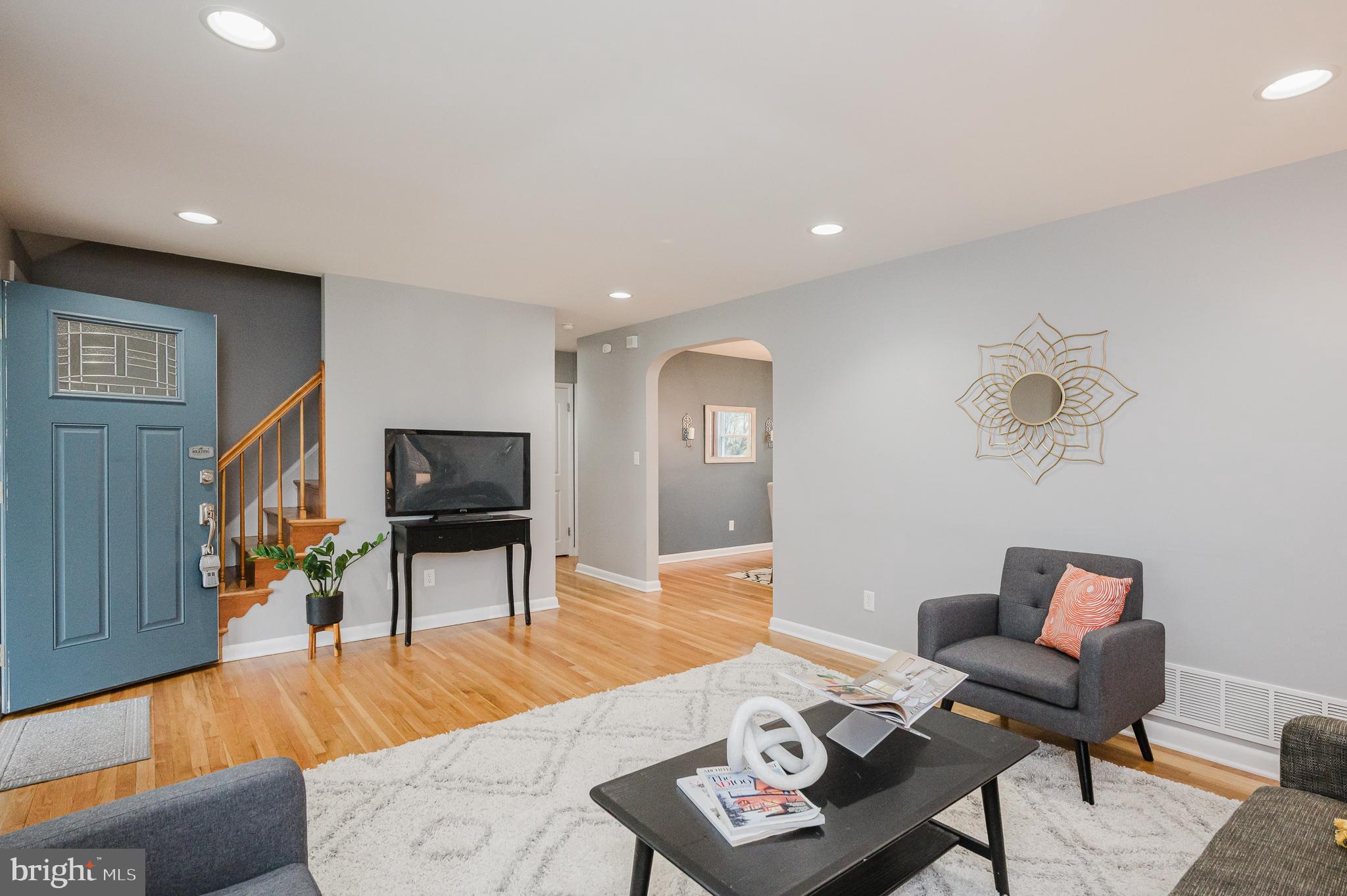 HARWOOD MANOR - Residential