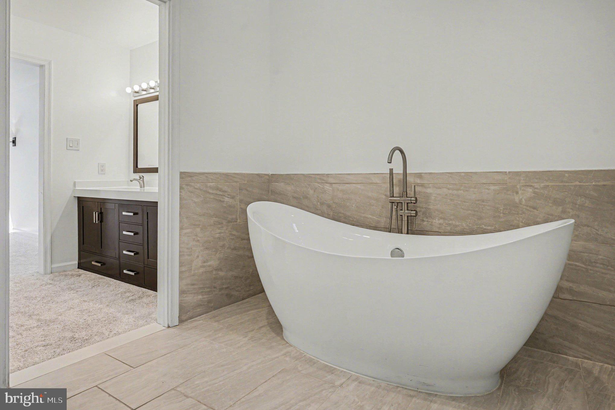 GULPH MILLS VIL - Residential