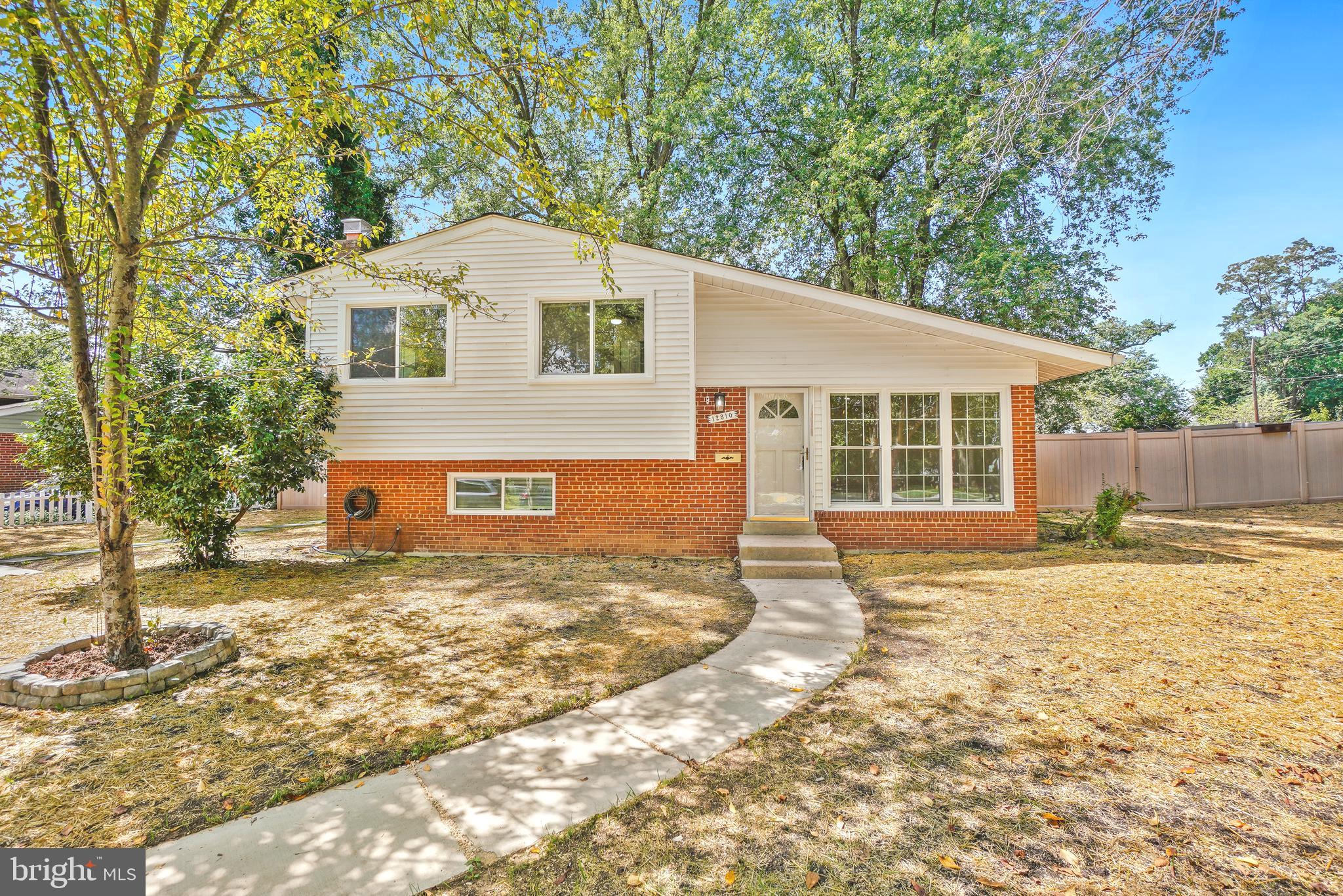 ROYAL VIEW - Residential