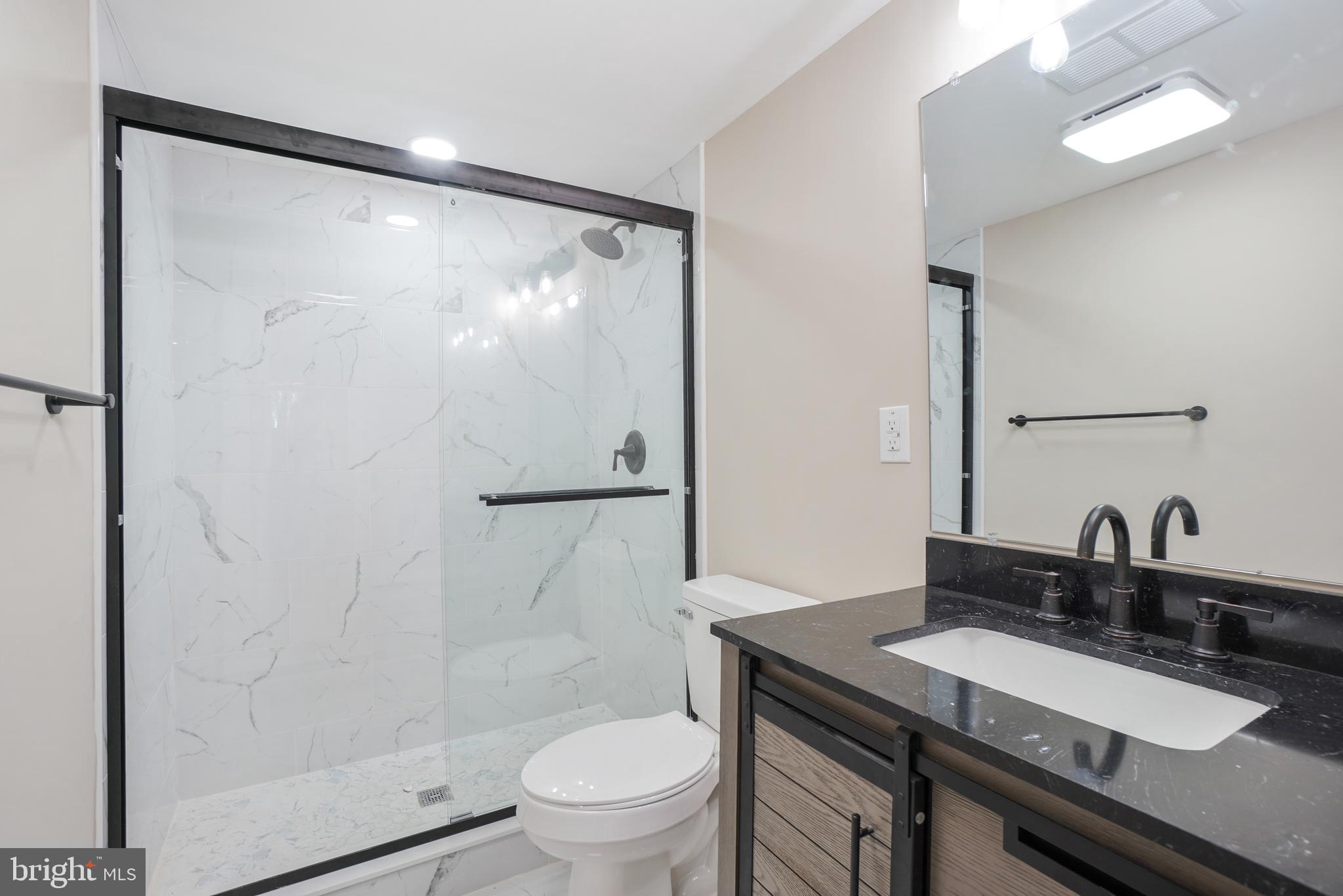 ROYAL VIEW - Residential