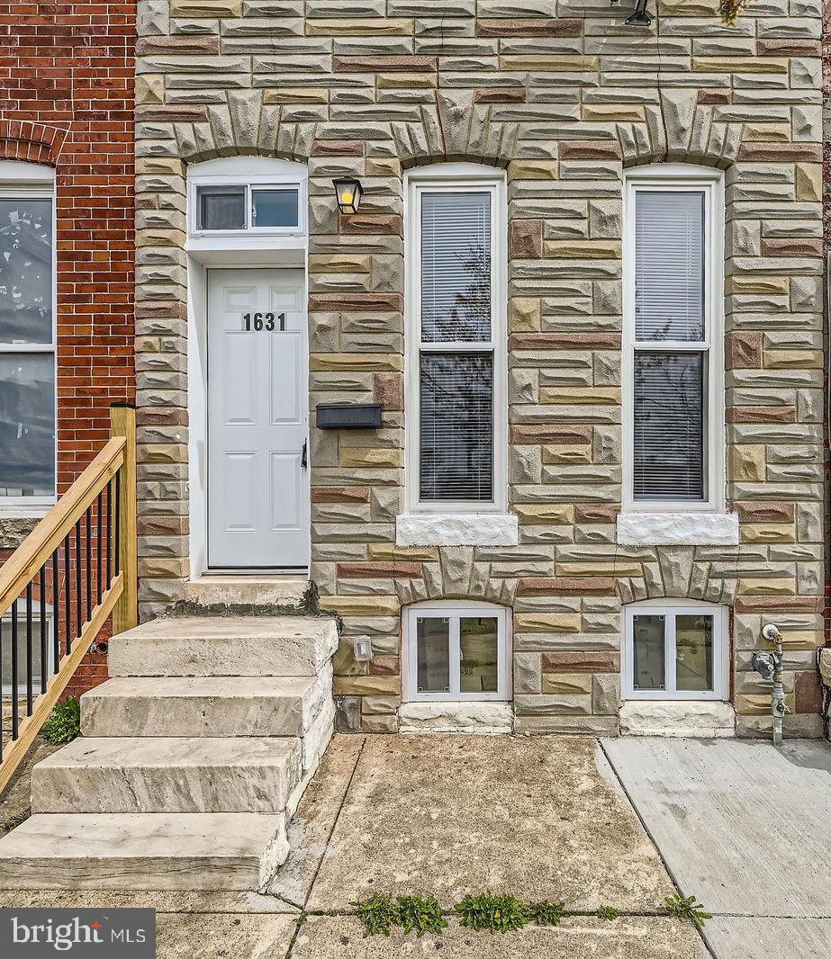 Welcome to 1631 N Montford St, a beautifully renovated home in the vibrant heart of Baltimore! This charming property has been meticulously updated to offer modern living in a classic setting. With a spacious open floor plan, sleek flooring, and an abundance of natural light, this home is both stylish and functional.
The kitchen is a true highlight, featuring brand-new stainless steel appliances, elegant quartz countertops, and ample cabinet space, making it the perfect place for cooking and entertaining. The expansive living and dining areas flow seamlessly, creating an inviting space for gatherings or relaxation. The bathrooms have been fully renovated with high-end fixtures, designer tile work, and modern vanities, offering both luxury and convenience. New flooring throughout includes beautiful hardwoods in the main living spaces and plush carpeting in the bedrooms, providing comfort and style. Situated in a desirable Baltimore neighborhood, 1631 N Montford St is just minutes from local shops, restaurants, parks, and public transportation, providing the perfect balance of convenience and comfort. Whether you're a first-time homebuyer or looking for a great investment opportunity, this home offers incredible value. Don’t miss your chance to own this exceptional, move-in-ready property.