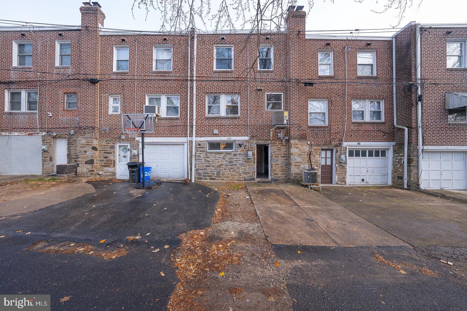 GARRETTFORD - Residential