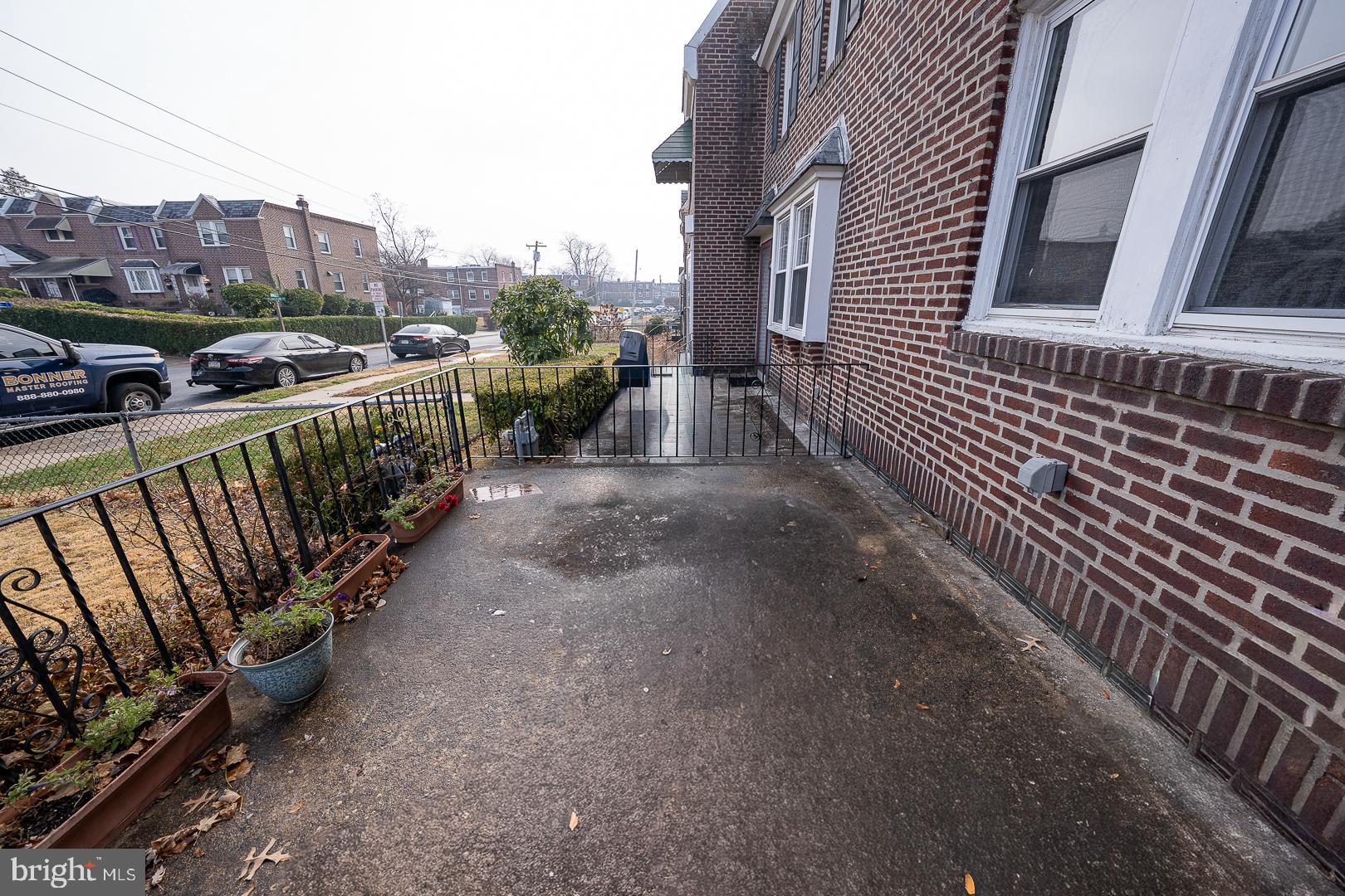 GARRETTFORD - Residential