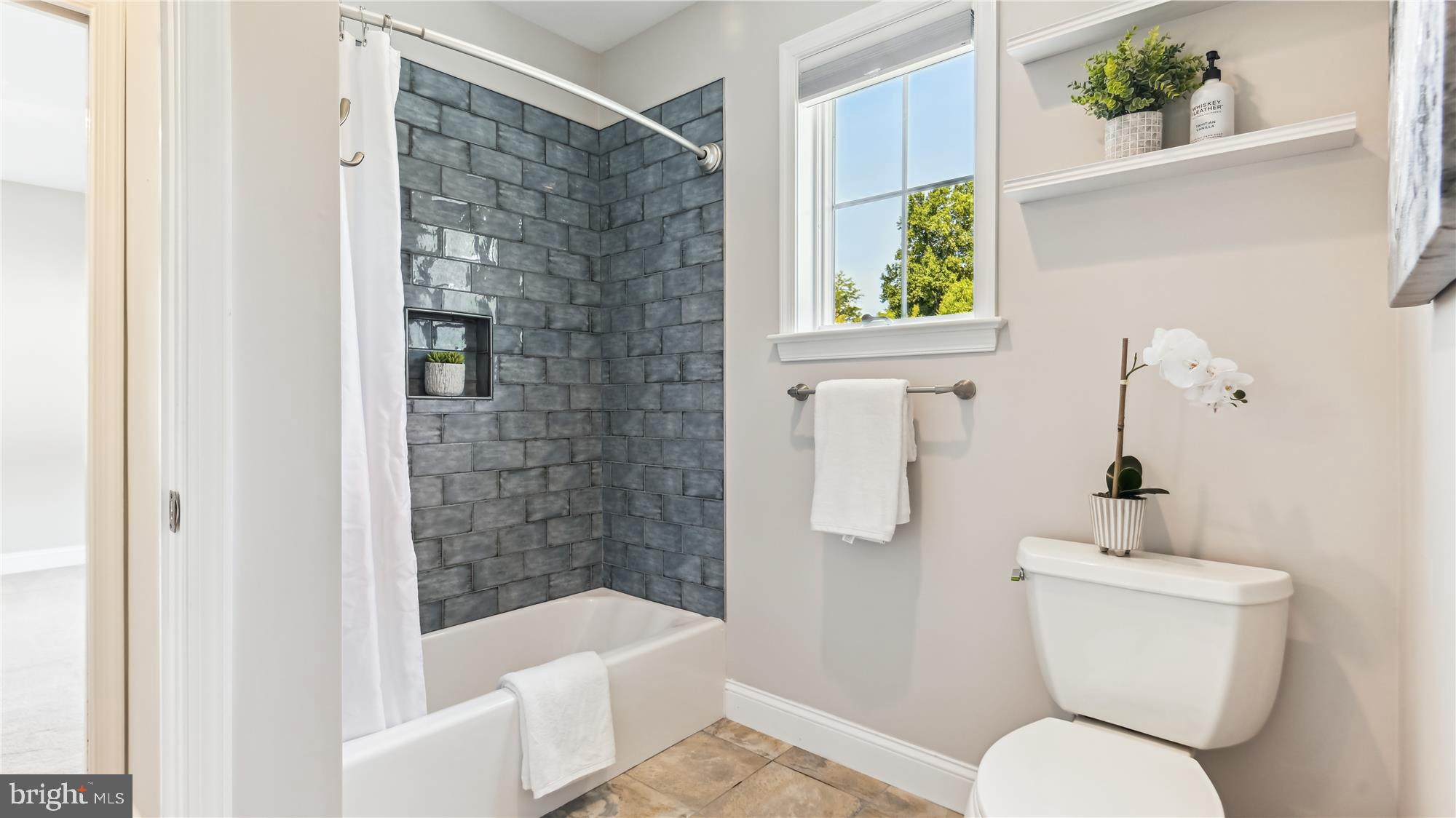 GLEN MAR PARK - Residential