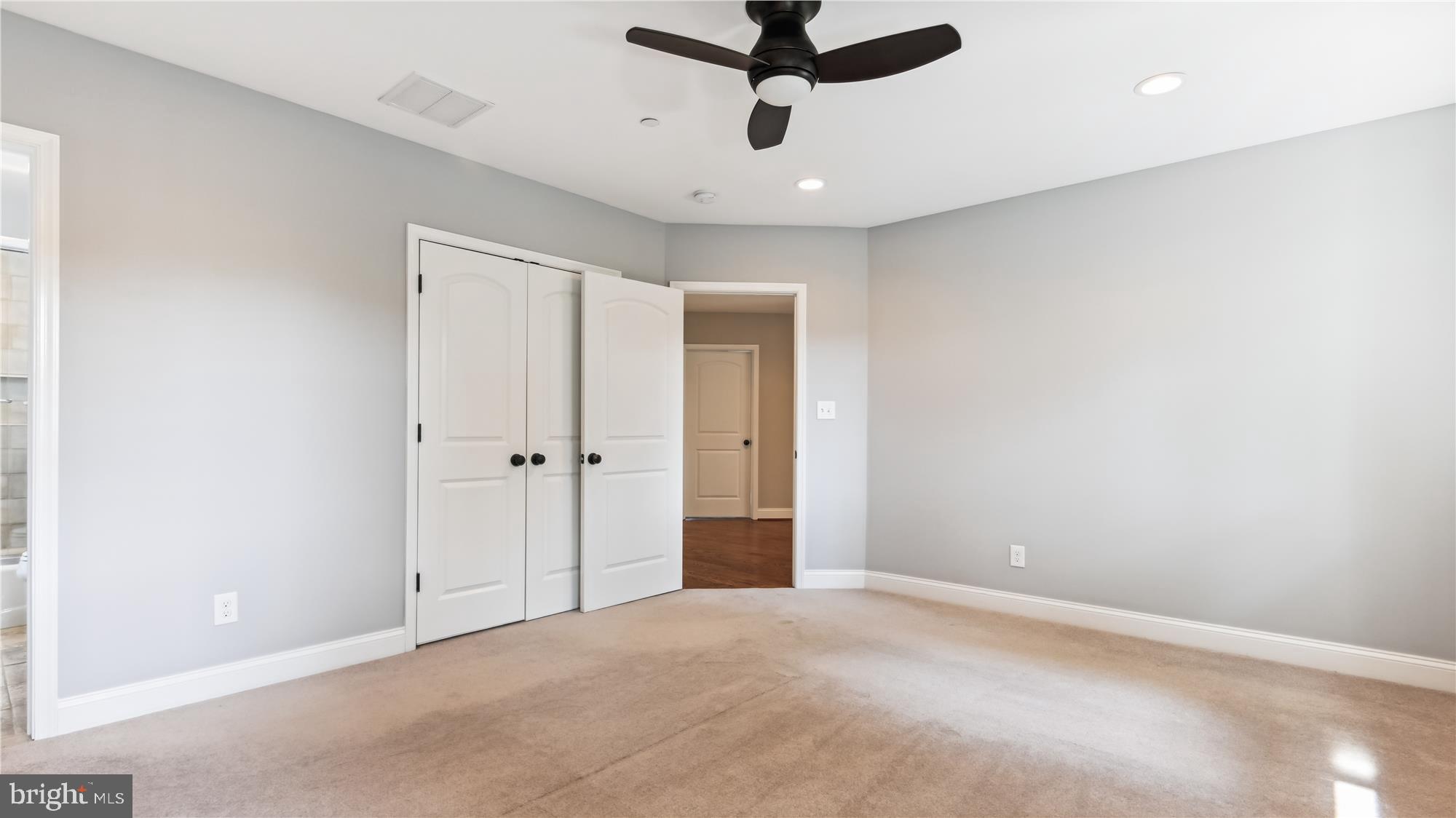 GLEN MAR PARK - Residential