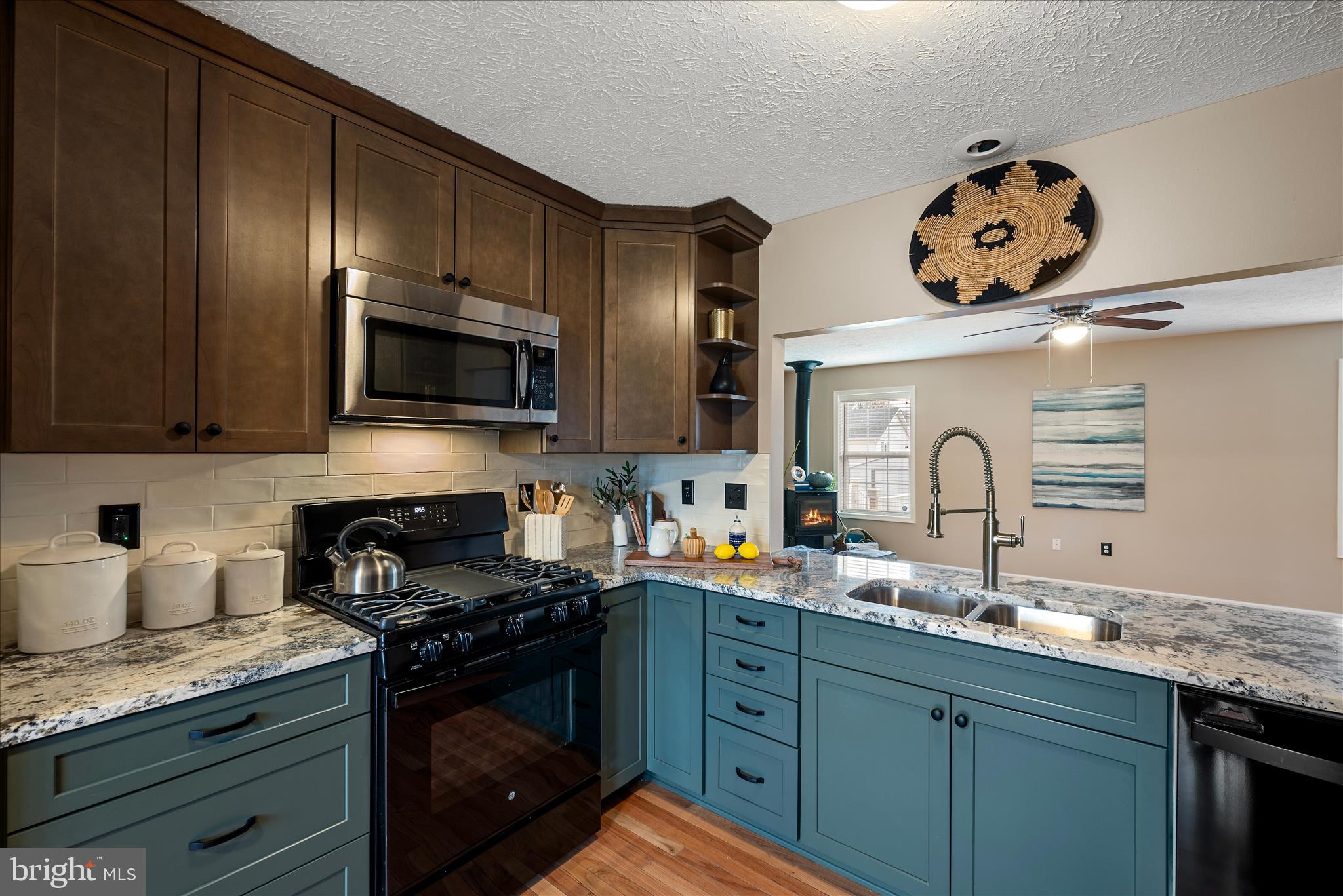 RIDGEFIELD - Residential