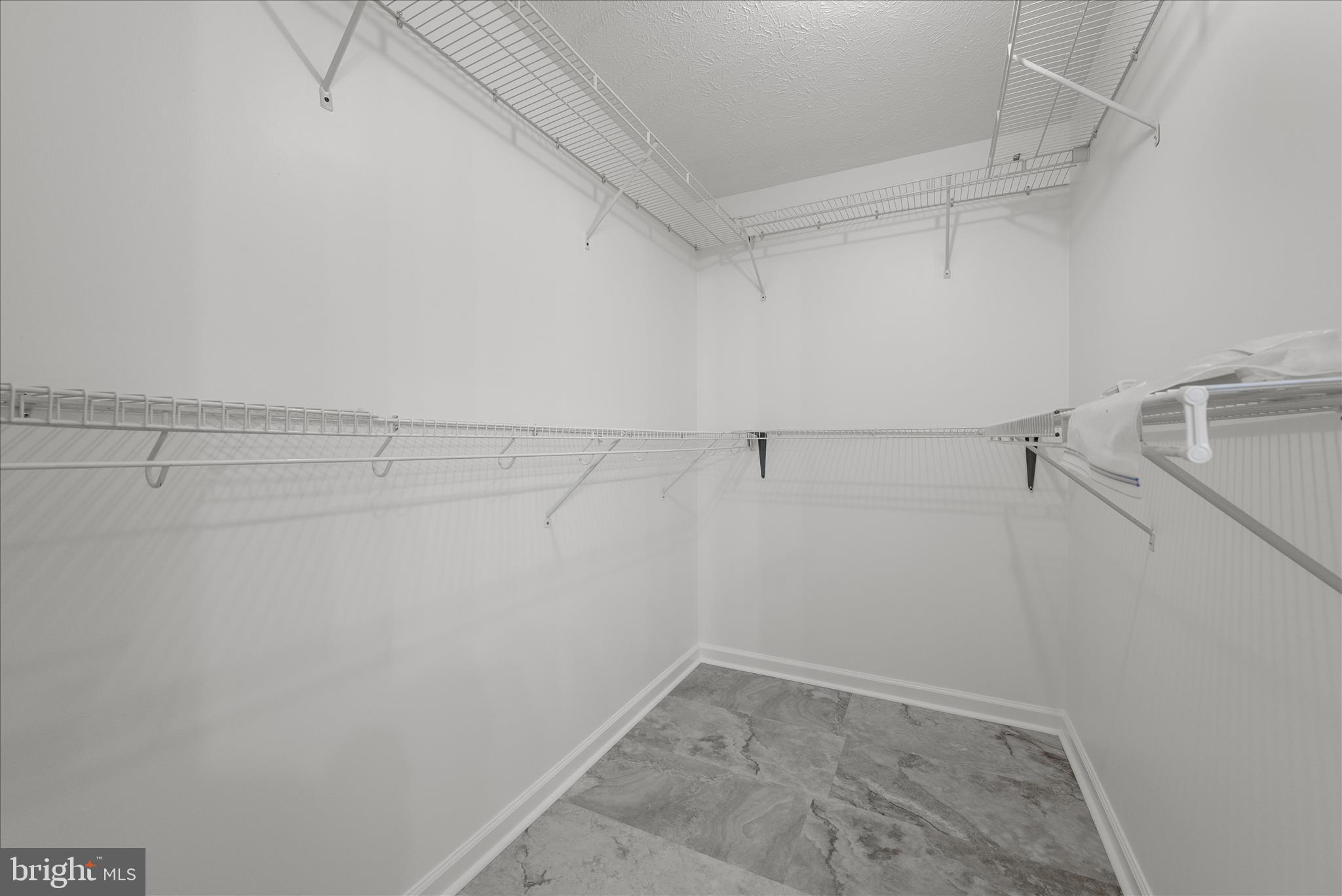 RIDGEFIELD - Residential