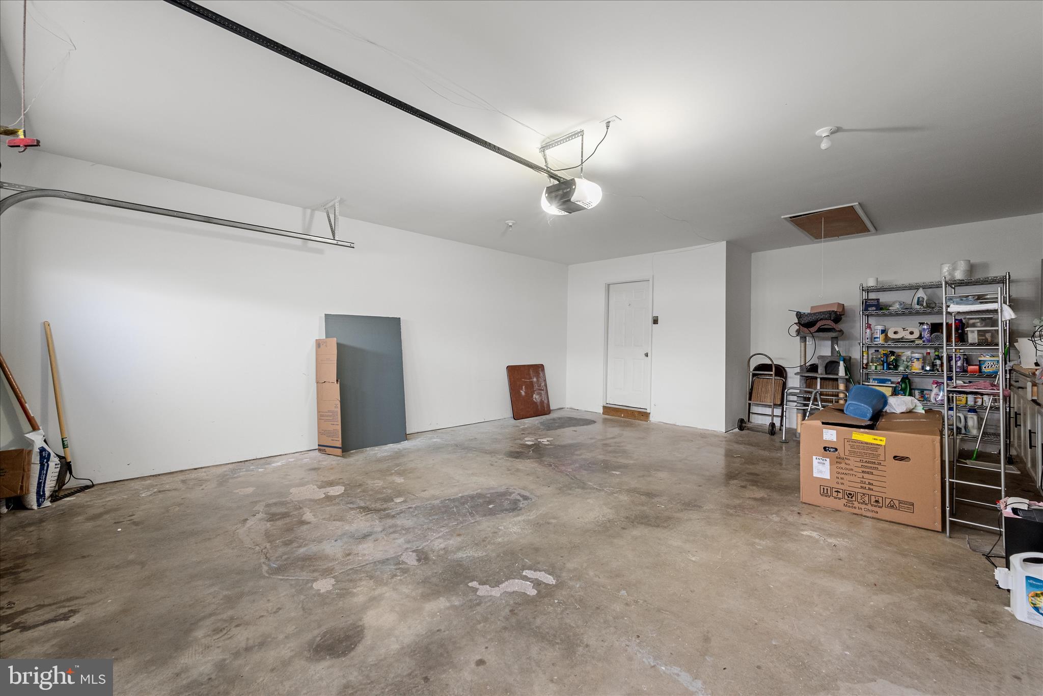 RIDGEFIELD - Residential