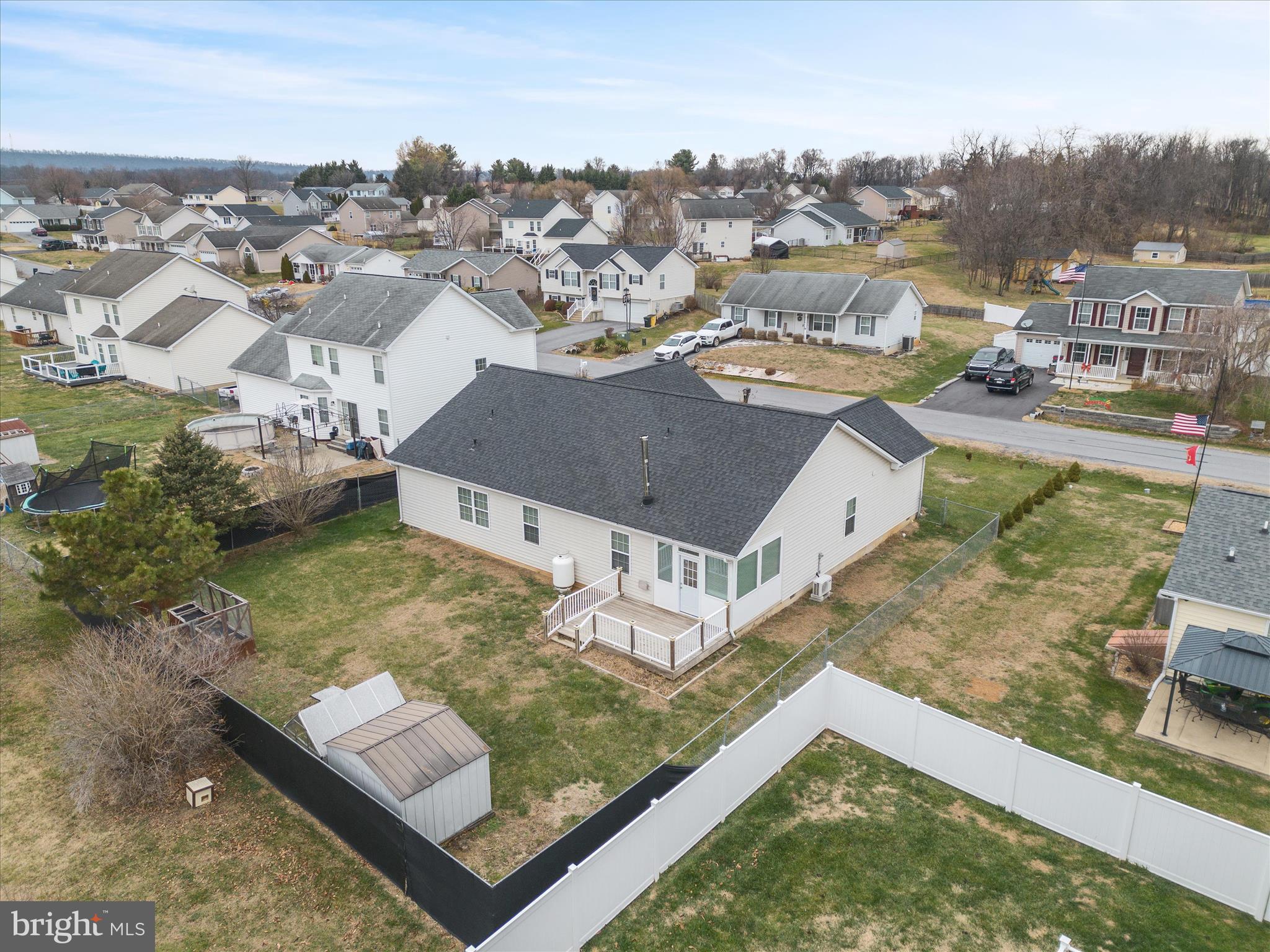 RIDGEFIELD - Residential