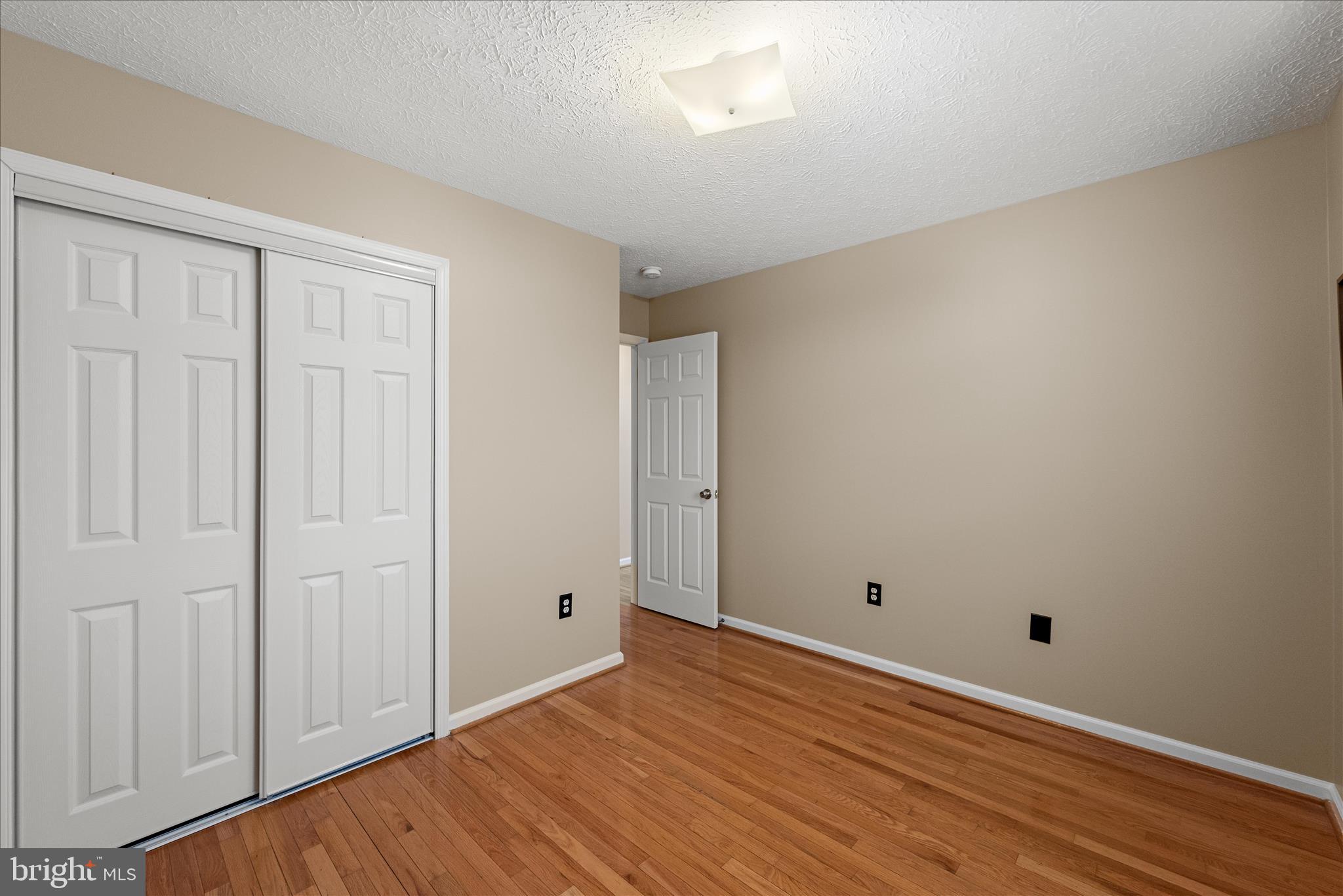 RIDGEFIELD - Residential