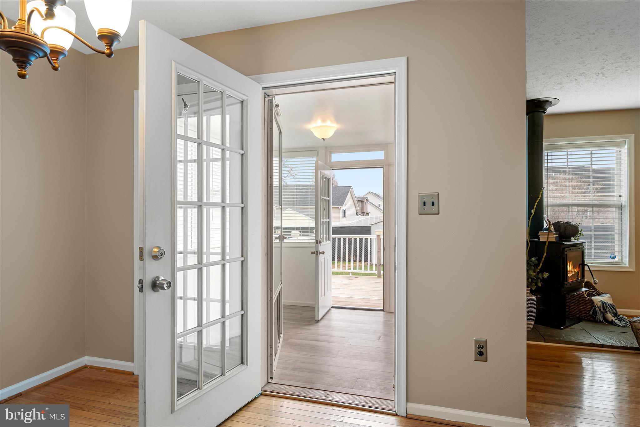 RIDGEFIELD - Residential