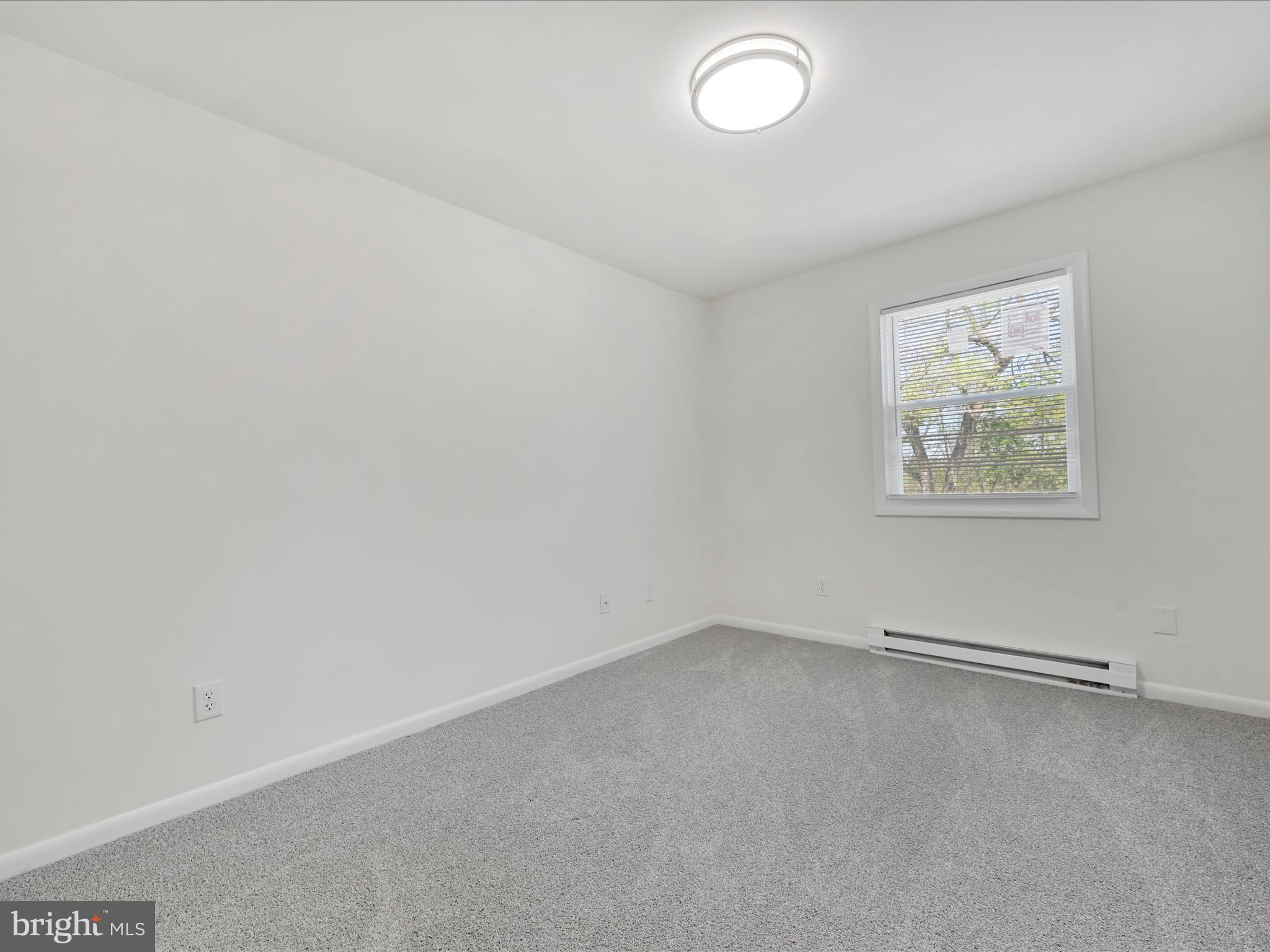 YORKVILLE - Residential