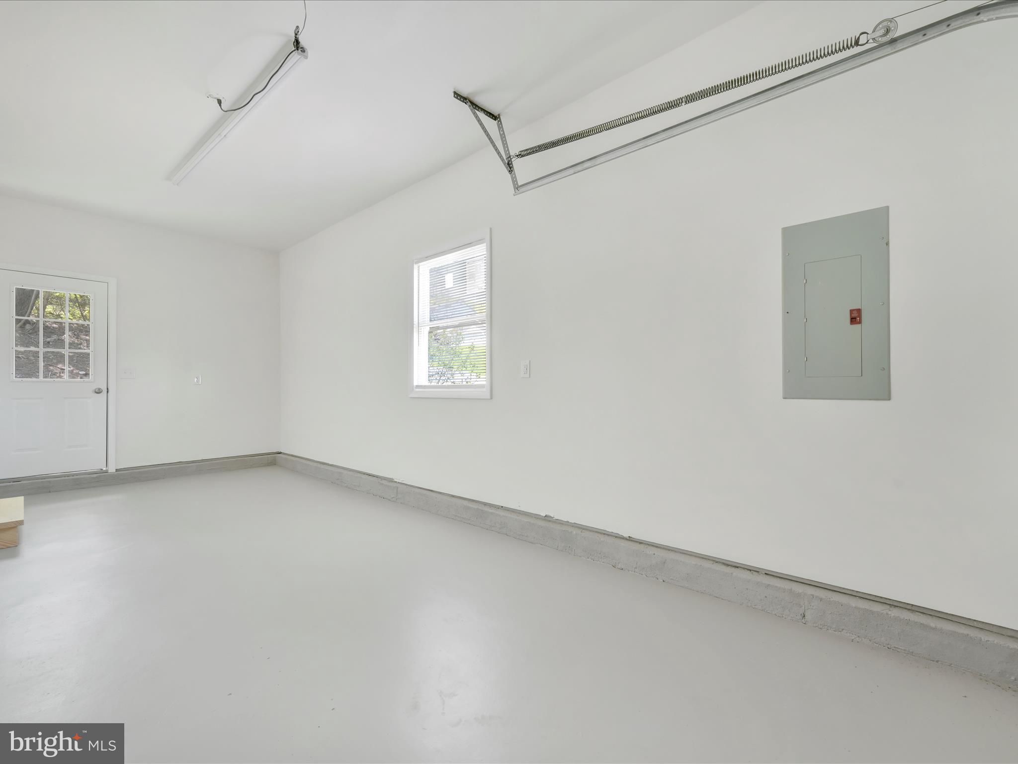 YORKVILLE - Residential