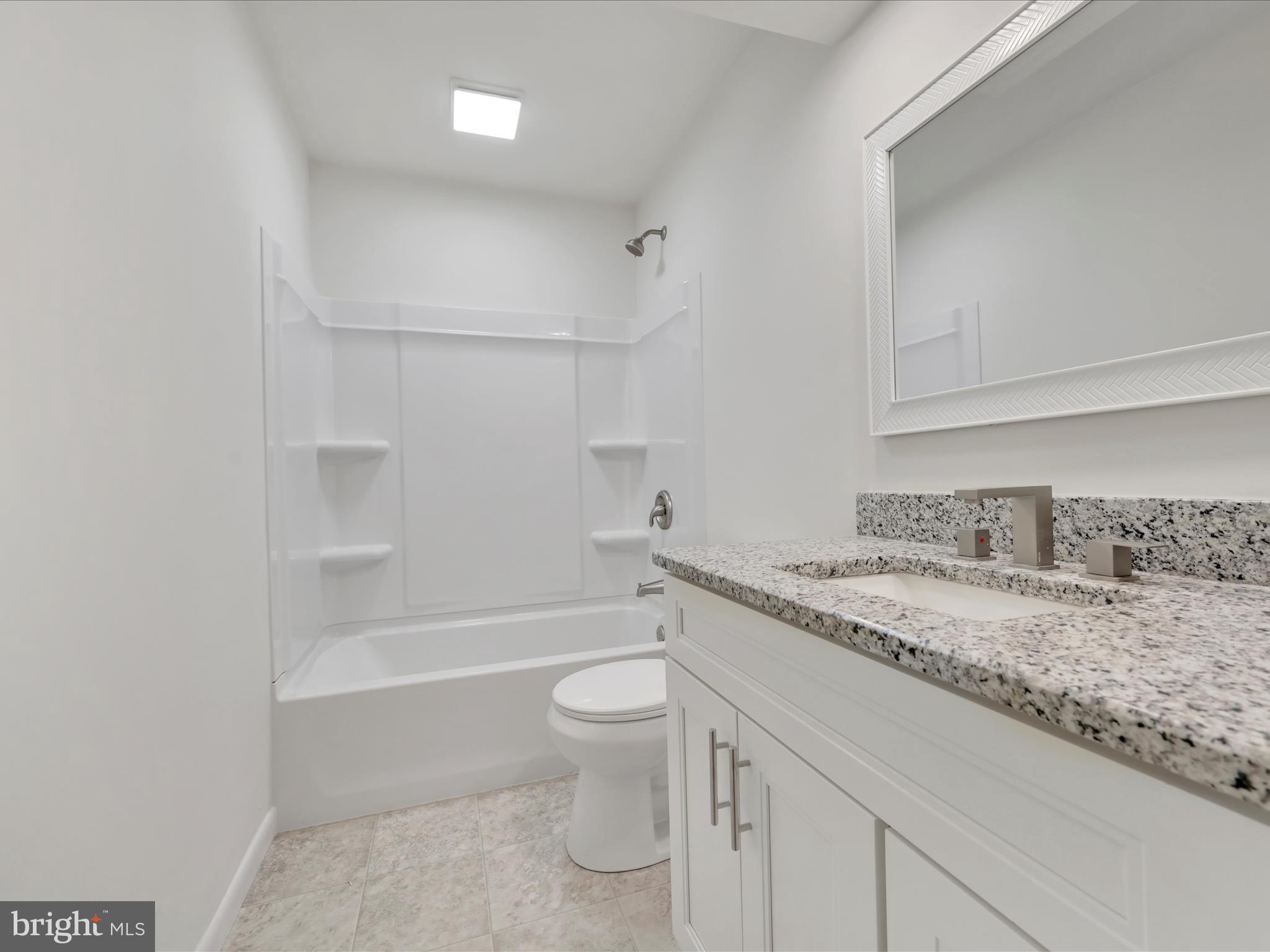 YORKVILLE - Residential