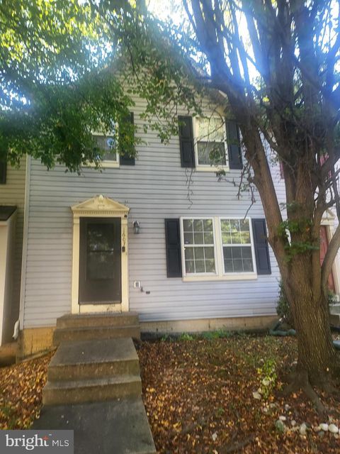 1607 LORTON AVENUE CAPITOL HEIGHTS MD 20743
