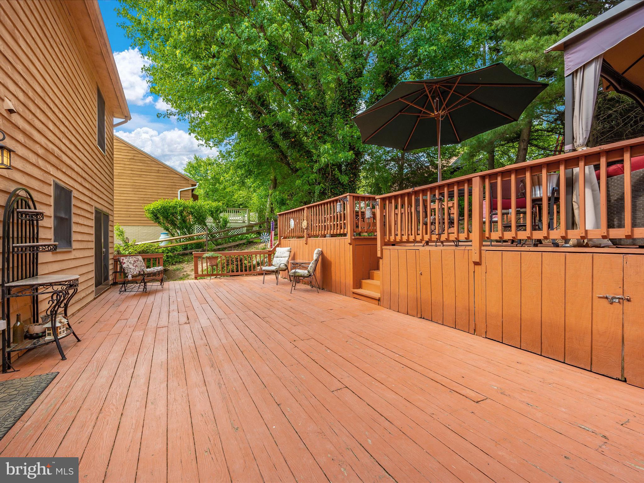 THE MEADOWS - Residential