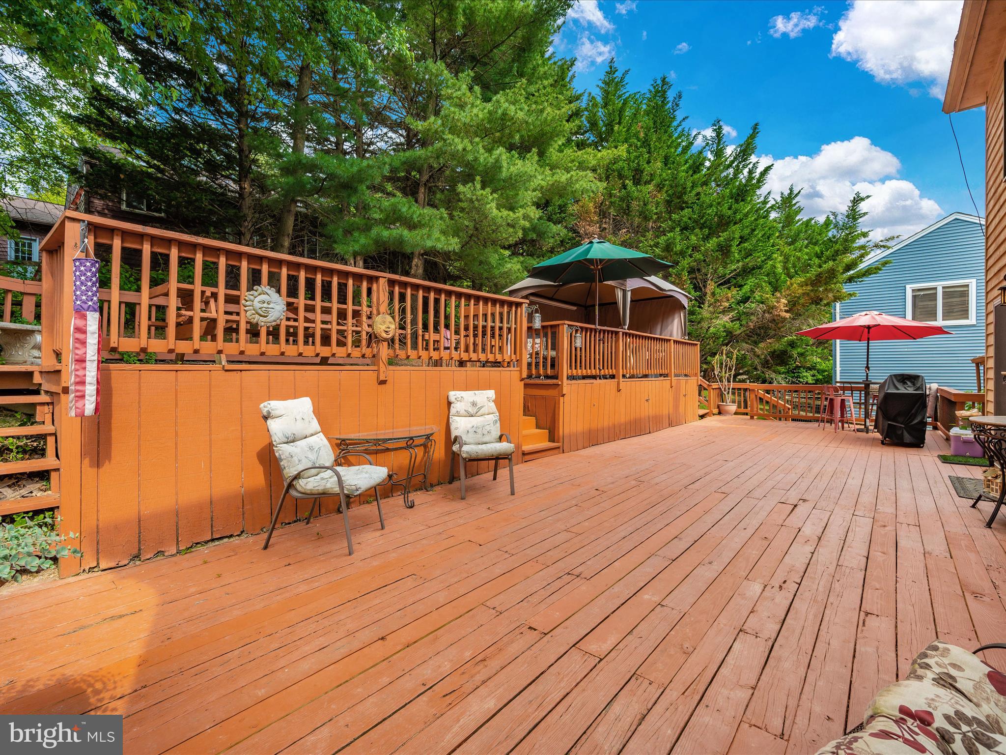 THE MEADOWS - Residential