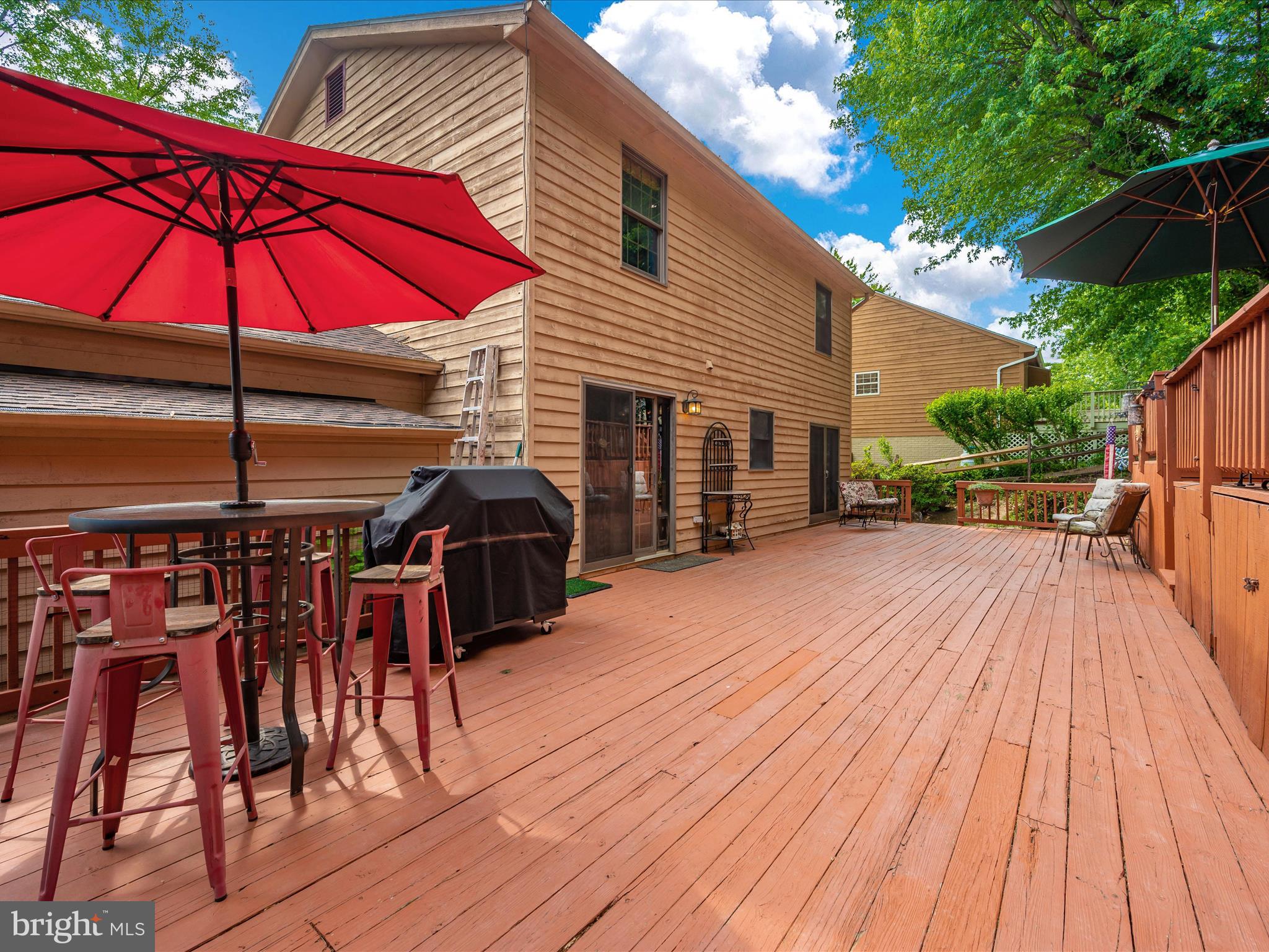 THE MEADOWS - Residential