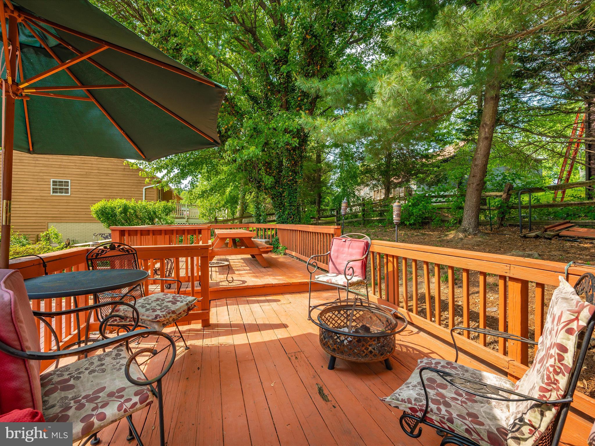 THE MEADOWS - Residential