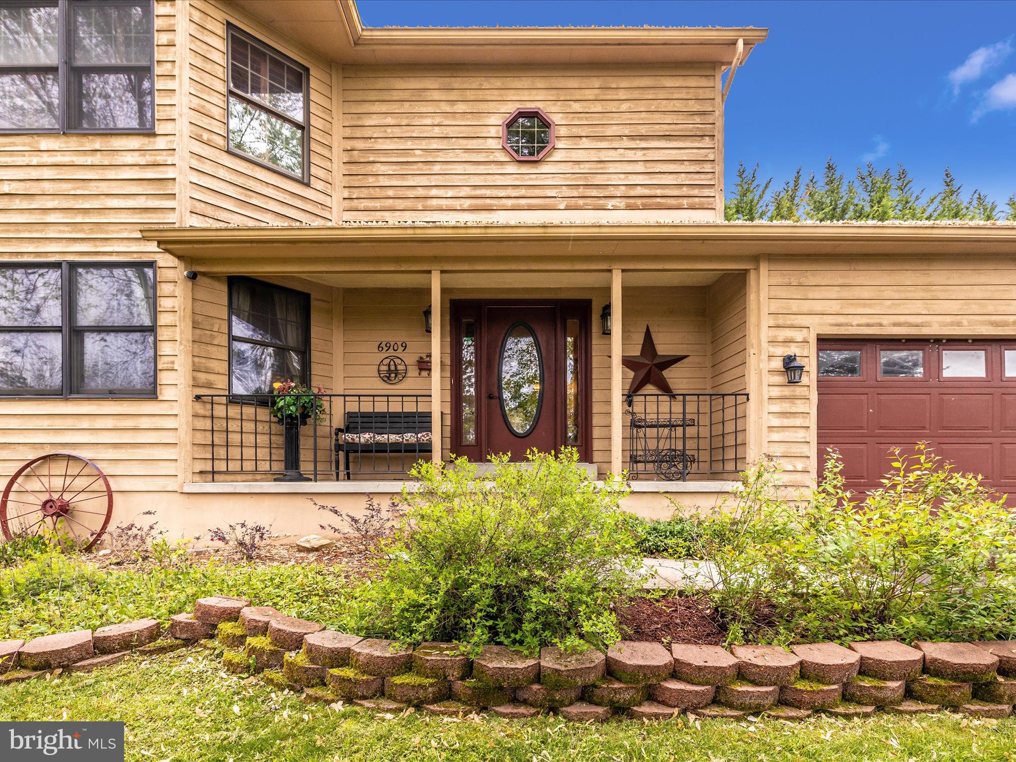 THE MEADOWS - Residential