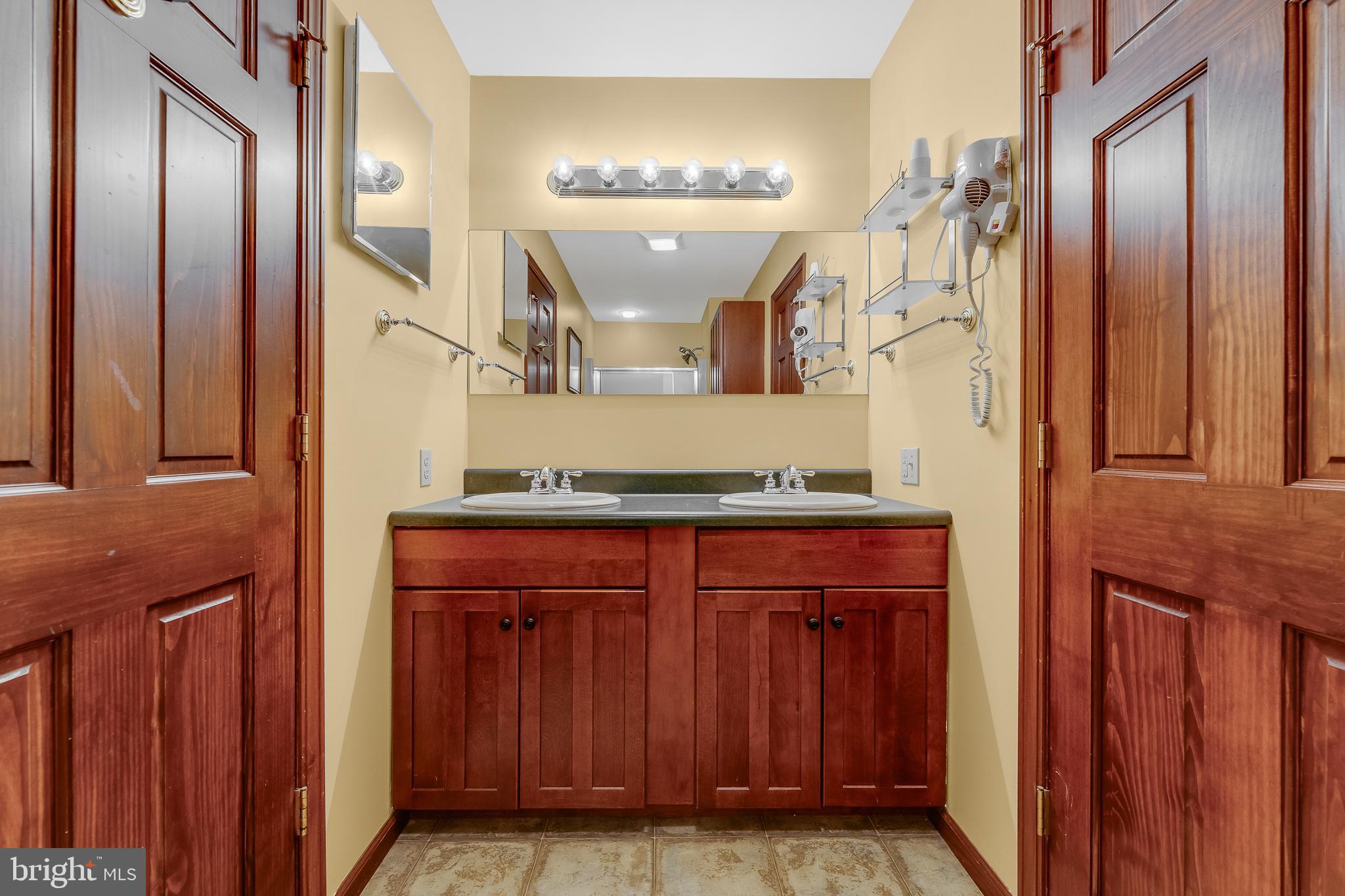 NORTHPOINT - Residential