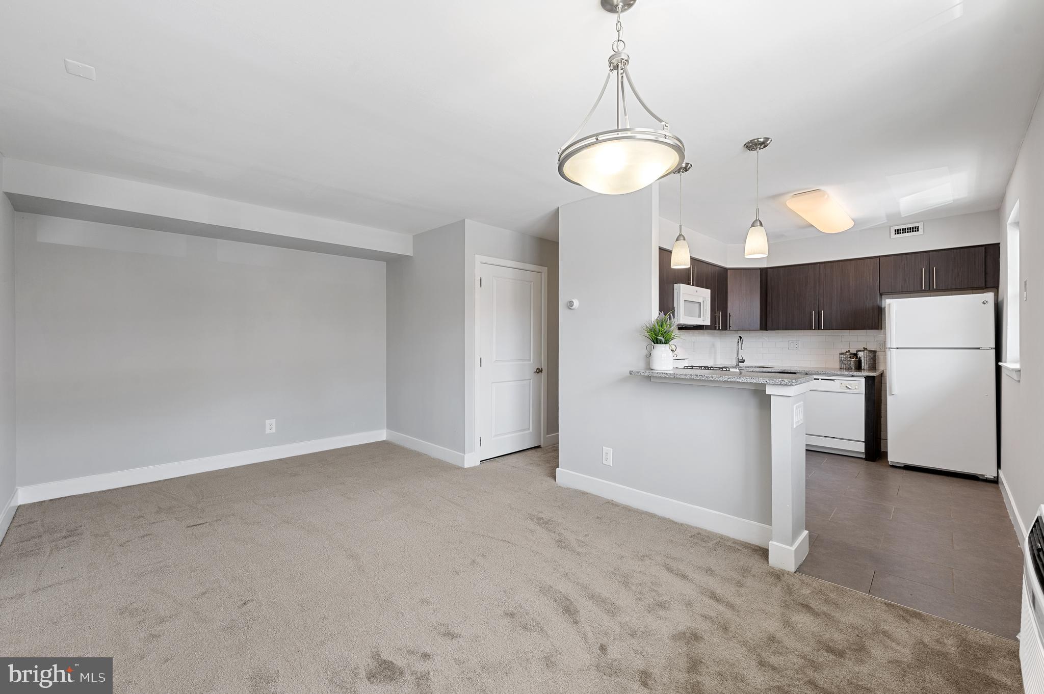 ROXBOROUGH - Residential Lease