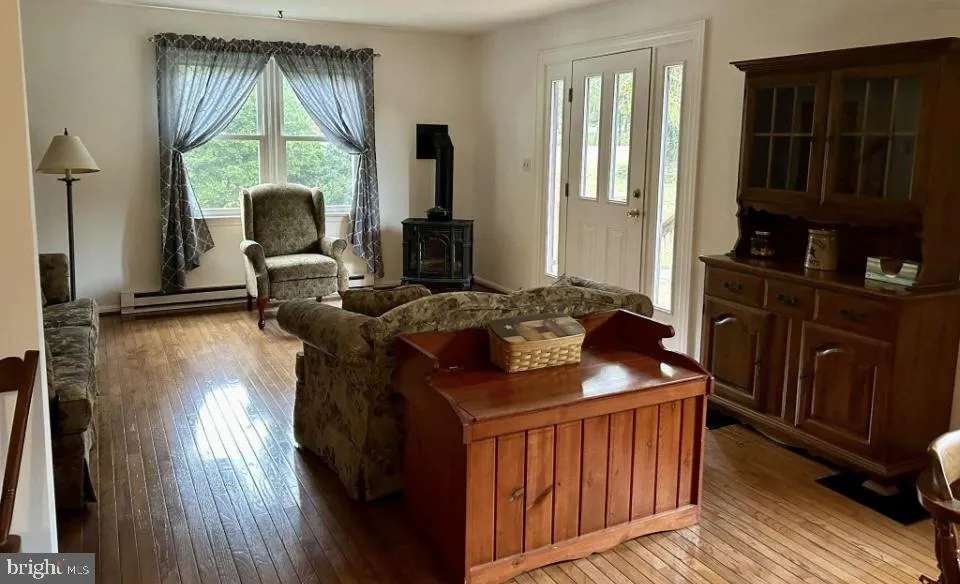 Holtwood, Pennsylvania 17532, United States, 4 Bedrooms Bedrooms, ,2 BathroomsBathrooms,Residential,Active,212738