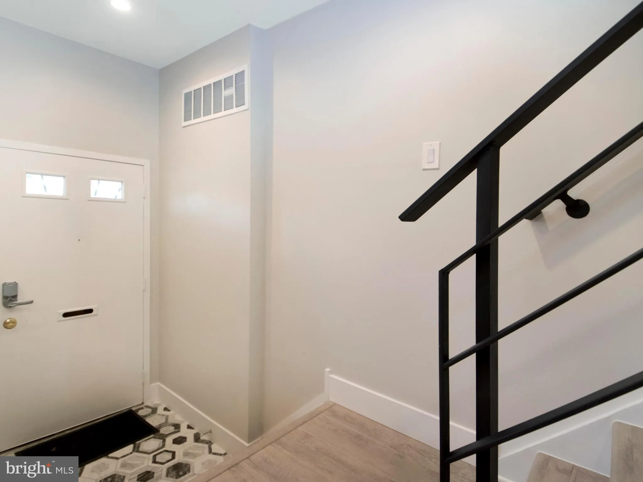 Philadelphia, Pennsylvania 19123, United States, 4 Bedrooms Bedrooms, ,3 BathroomsBathrooms,Residential,Coming Soon,243844