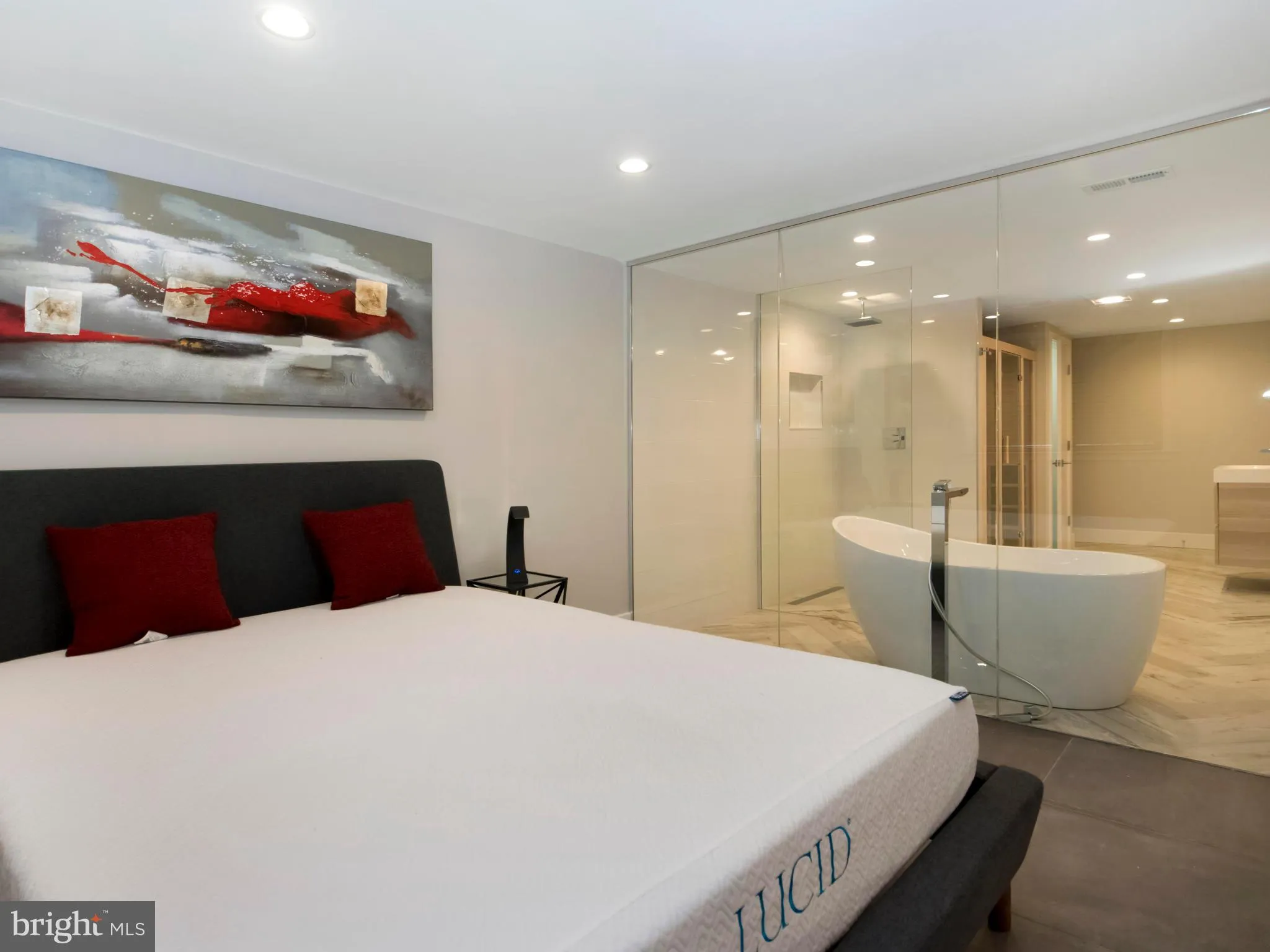 Philadelphia, Pennsylvania 19123, United States, 4 Bedrooms Bedrooms, ,3 BathroomsBathrooms,Residential,Coming Soon,243844