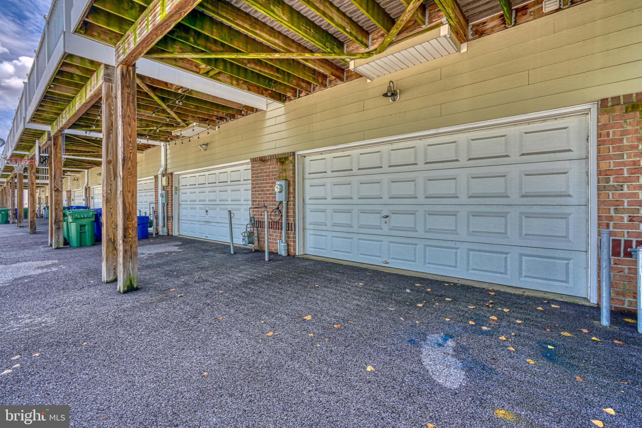 LOCUST POINT - Residential Lease