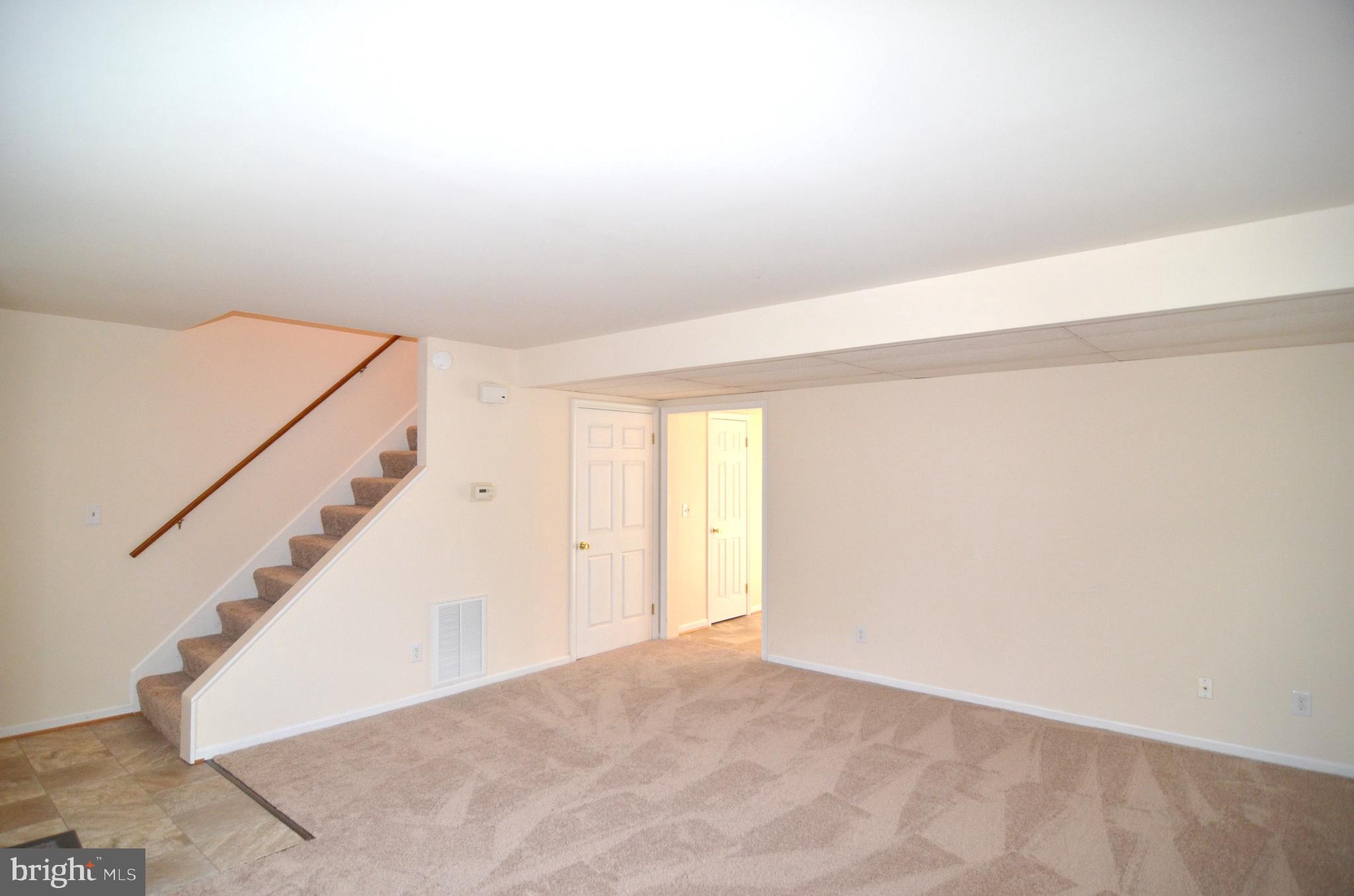 SPRING VALLEY - Residential Lease