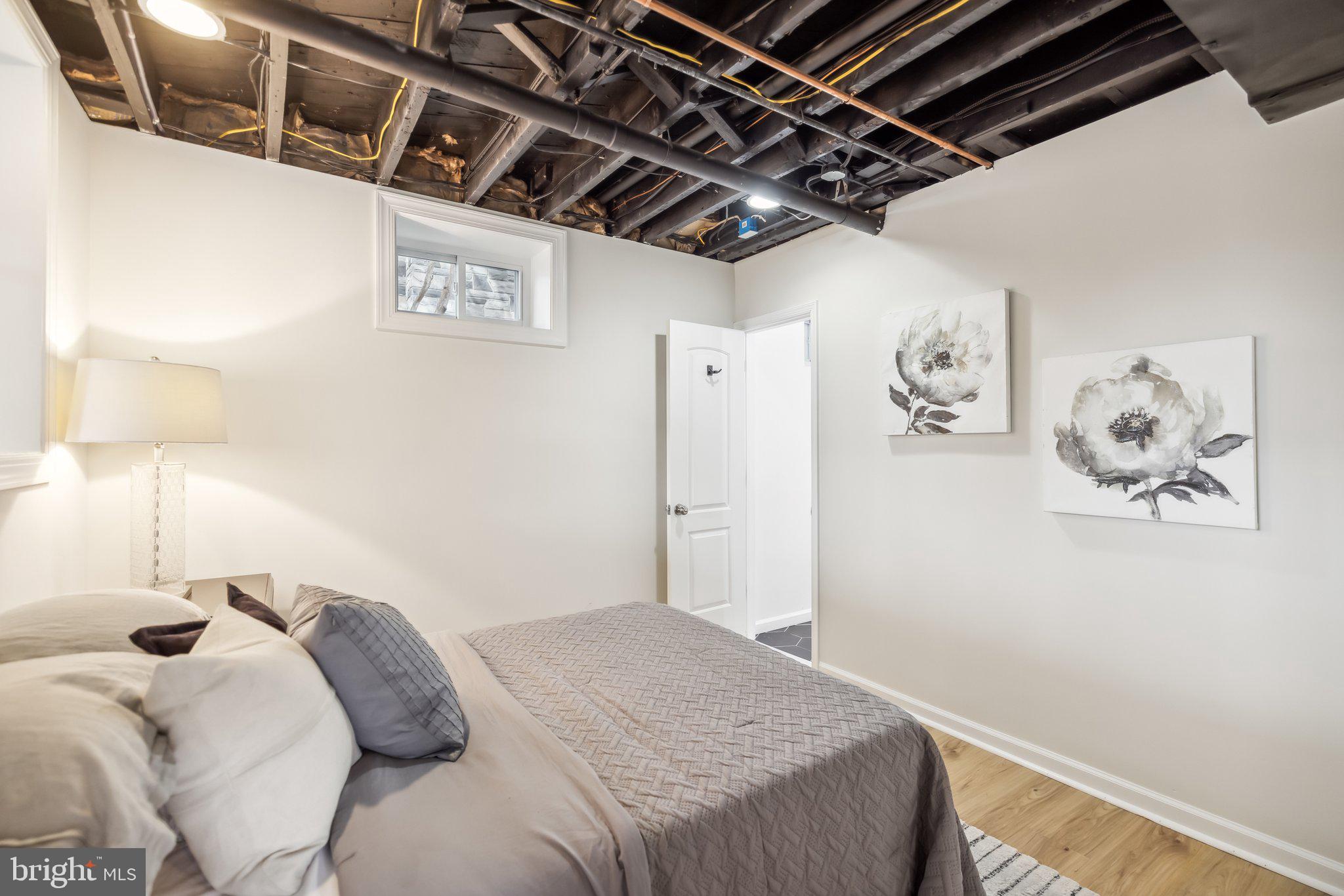 BRADDOCK HEIGHTS - Residential