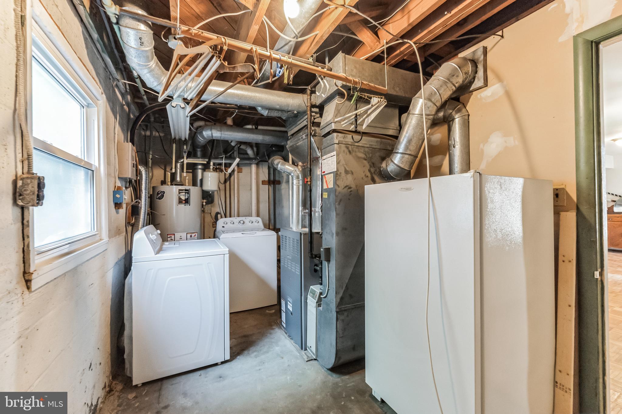 MAPLEWOOD MANOR - Residential