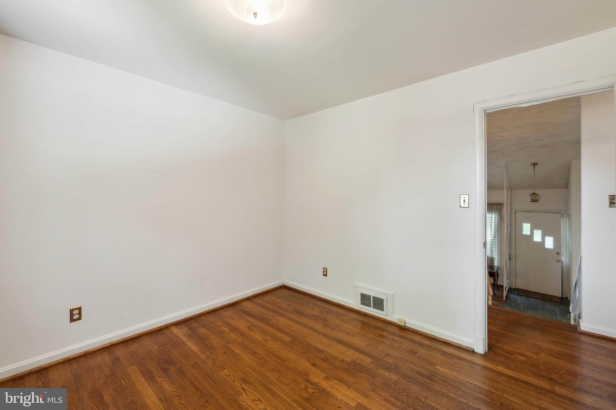 MAPLEWOOD MANOR - Residential