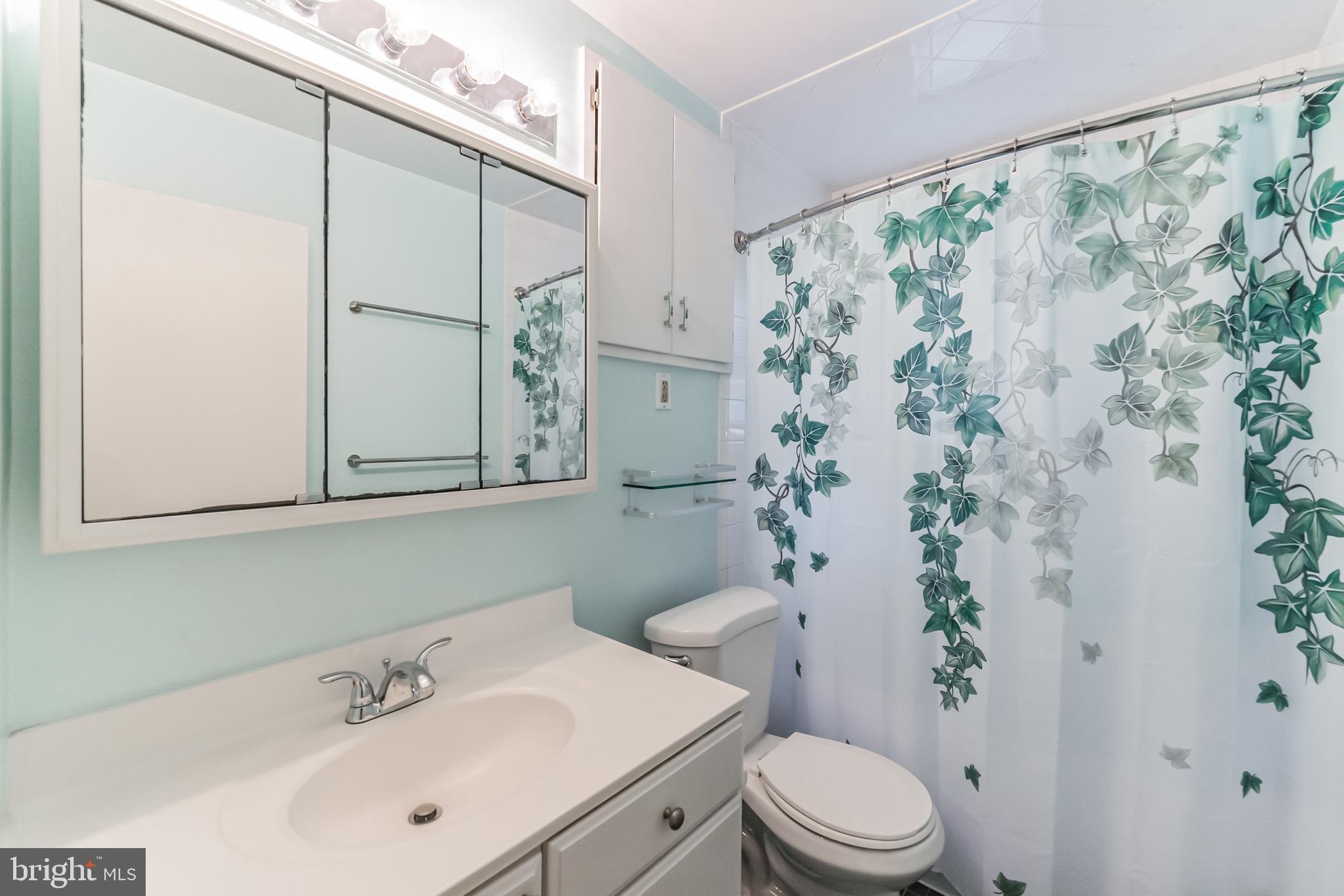 MAPLEWOOD MANOR - Residential