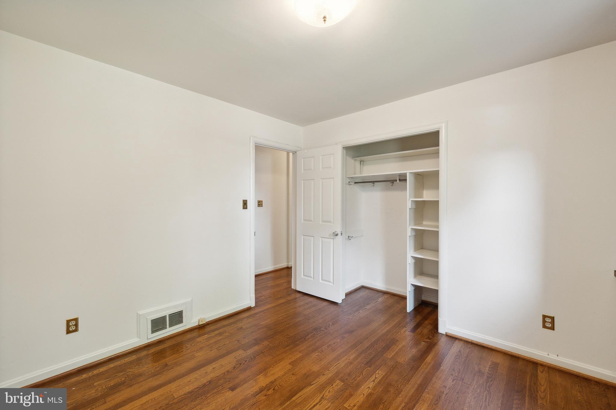 MAPLEWOOD MANOR - Residential