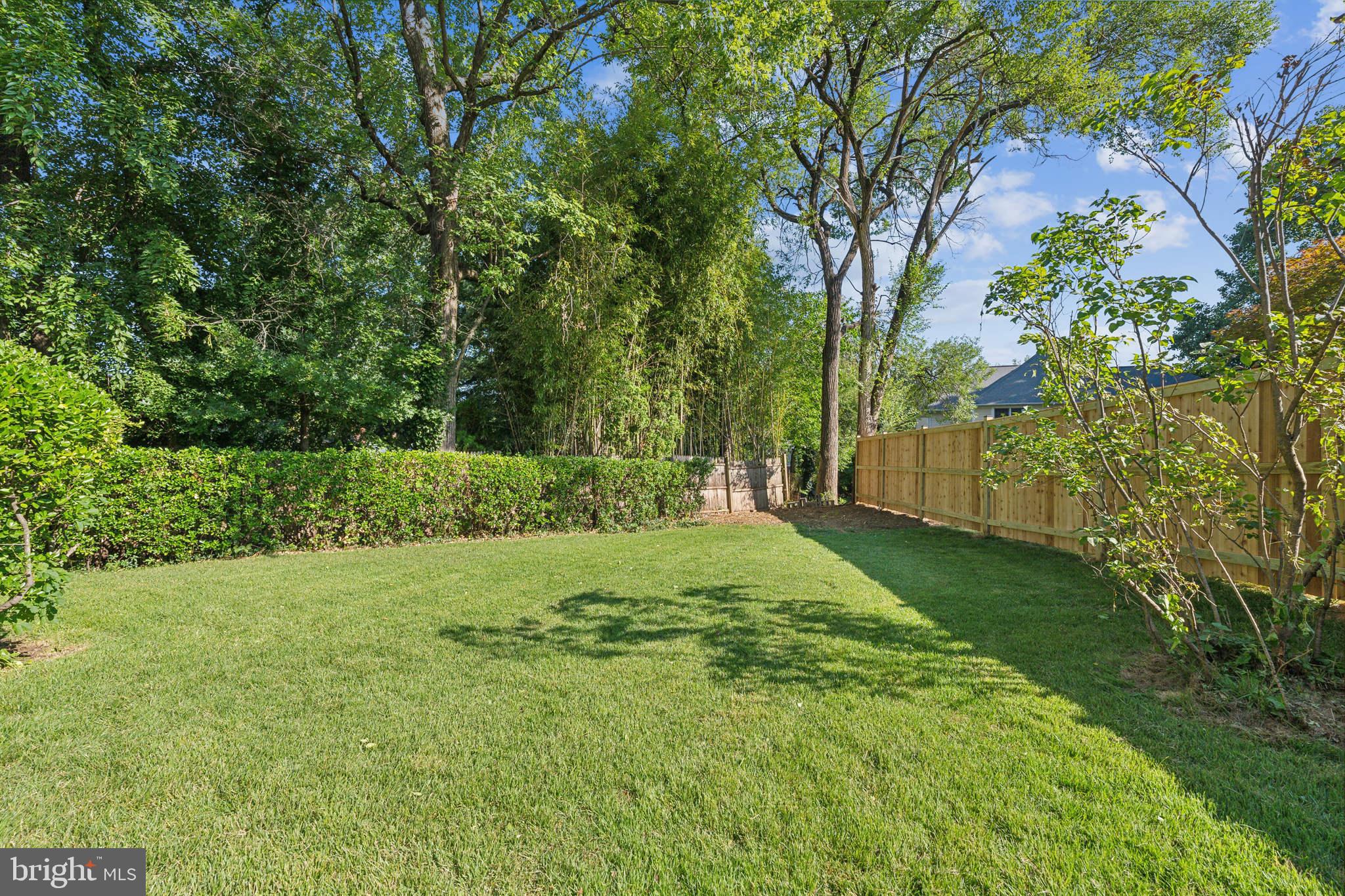 MAPLEWOOD MANOR - Residential