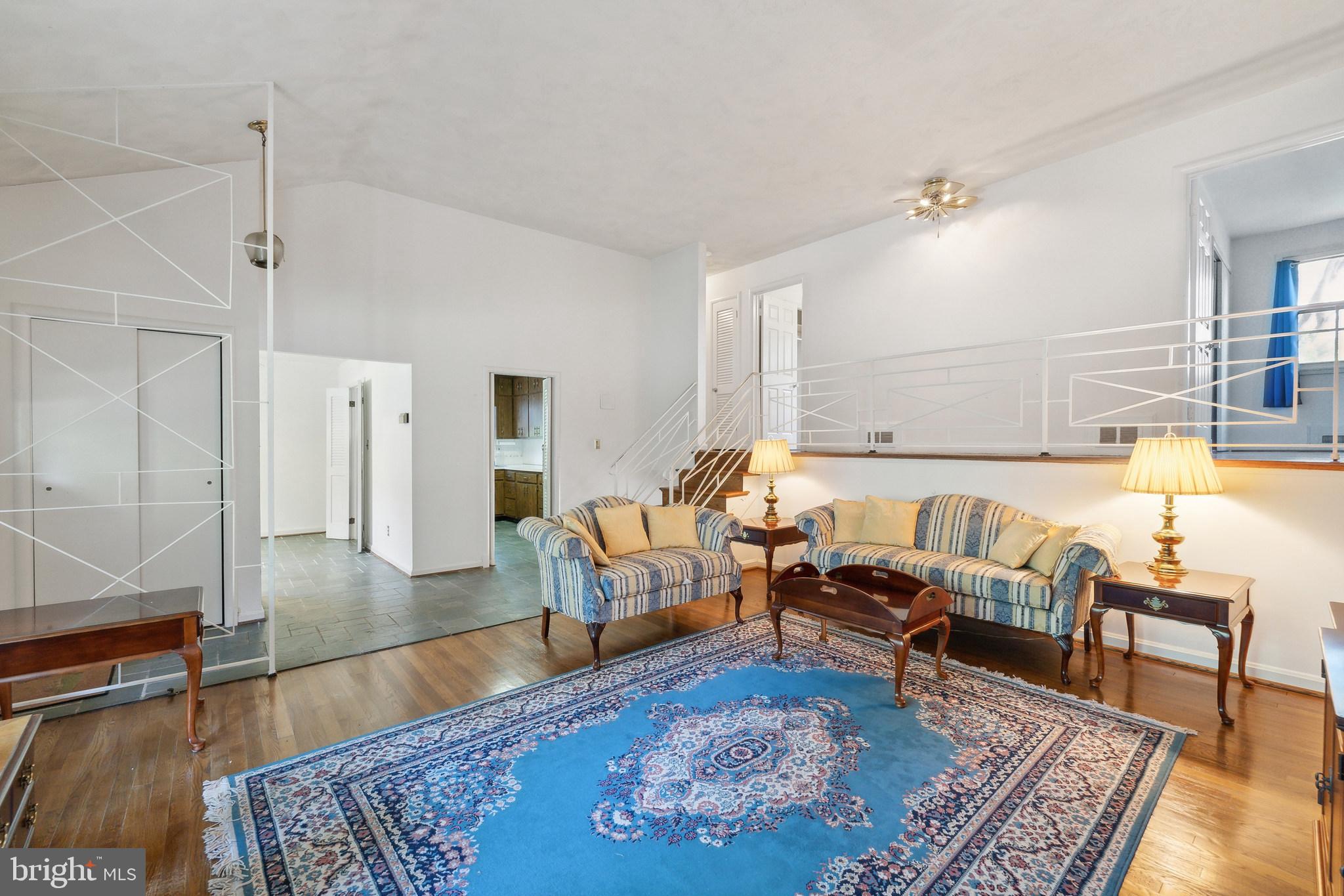 MAPLEWOOD MANOR - Residential