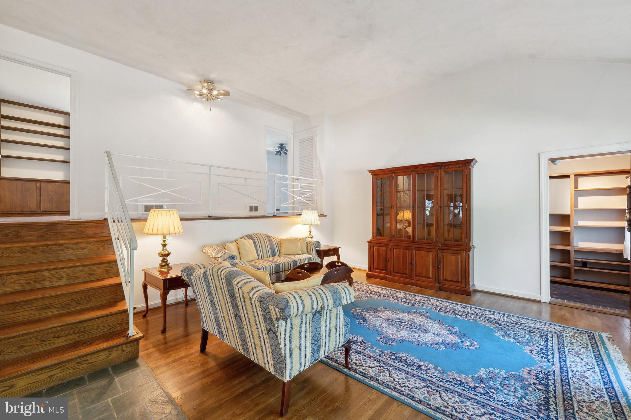 MAPLEWOOD MANOR - Residential